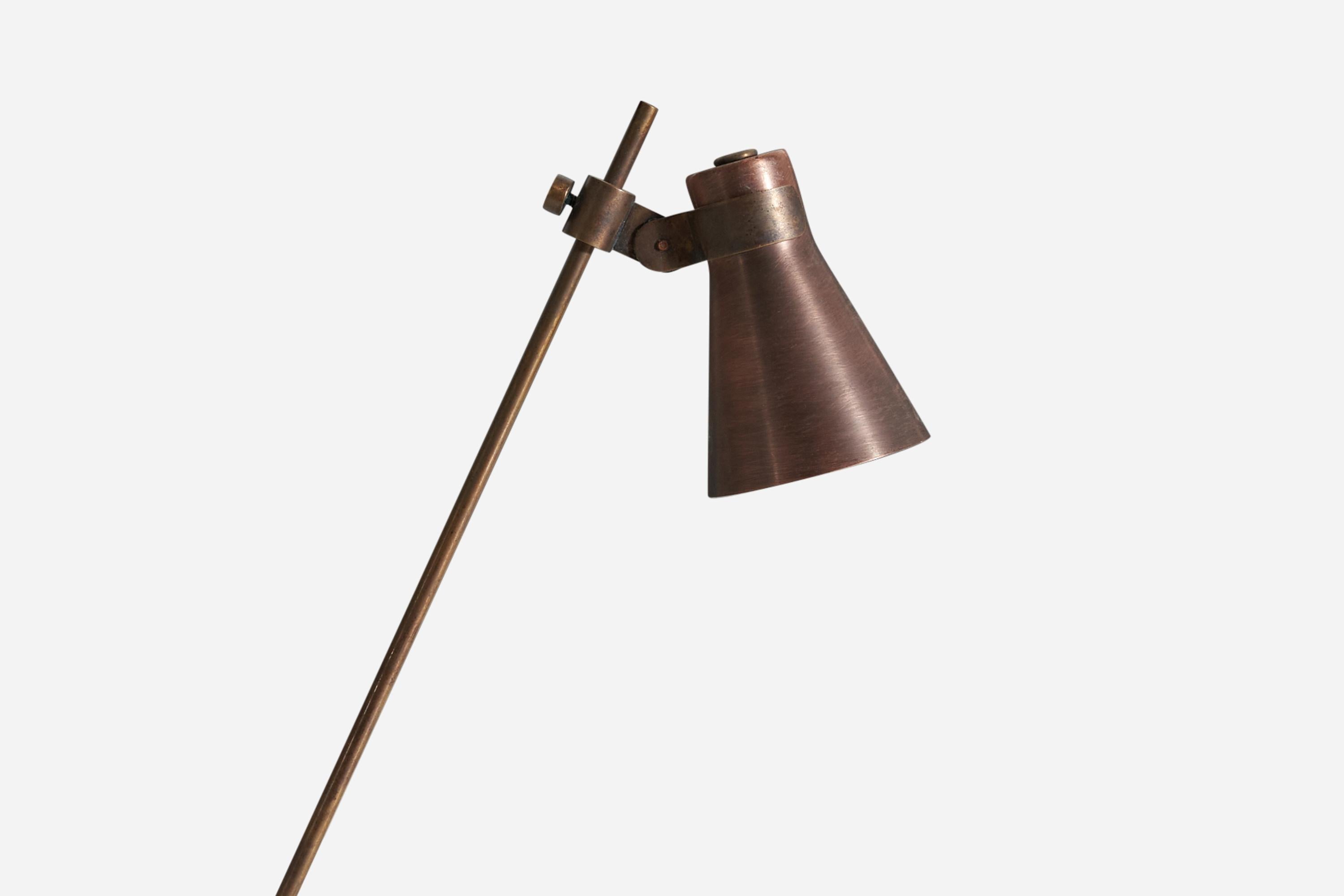 Mid-20th Century Luigi Caccia Dominioni ‘Sasso’ Table Lamp, River Rock, Brass, Metal, Italy 1948