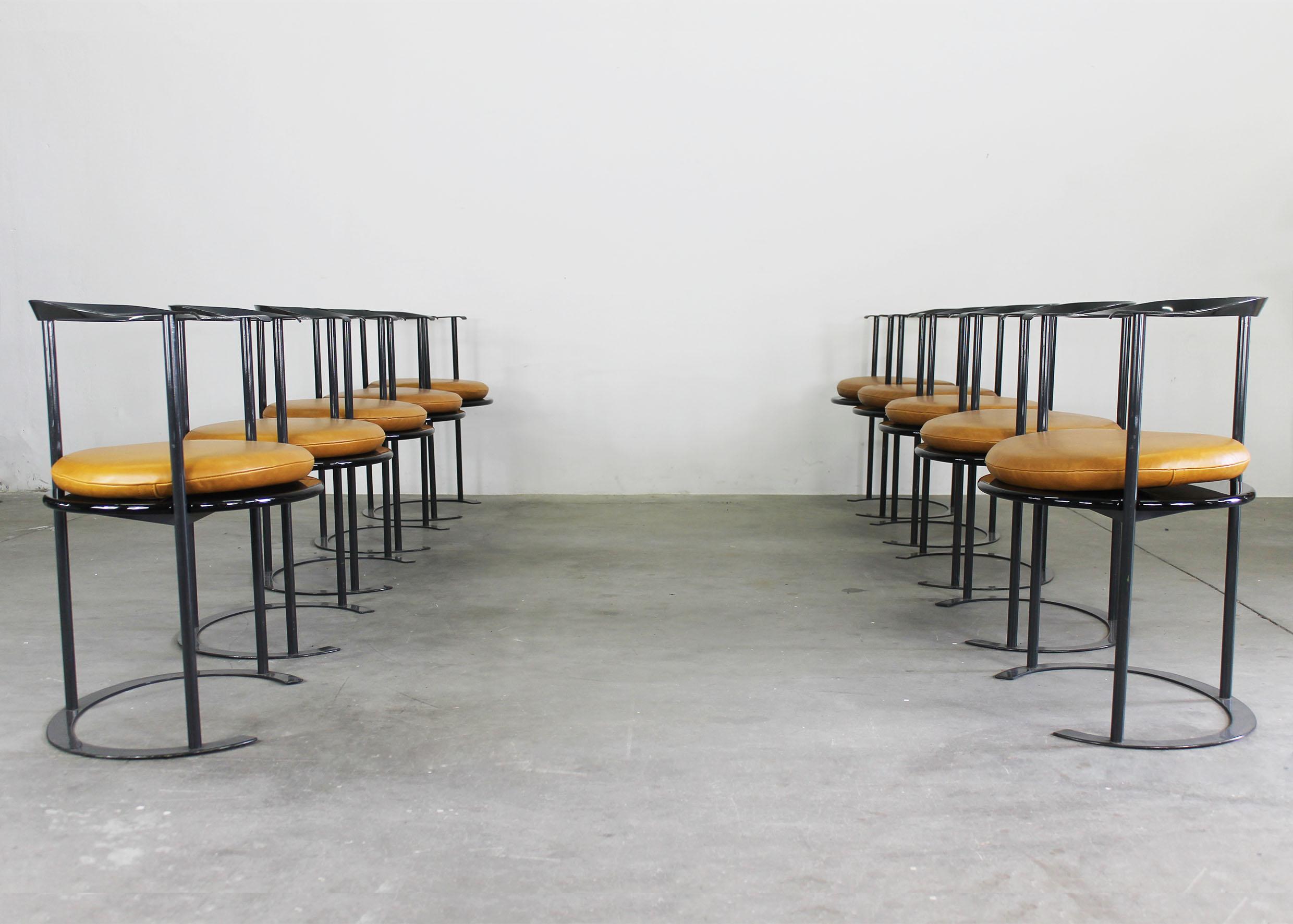 italien Luigi Caccia Dominioni Lot de dix chaises Catilina avec coussins en cuir Azucena en vente