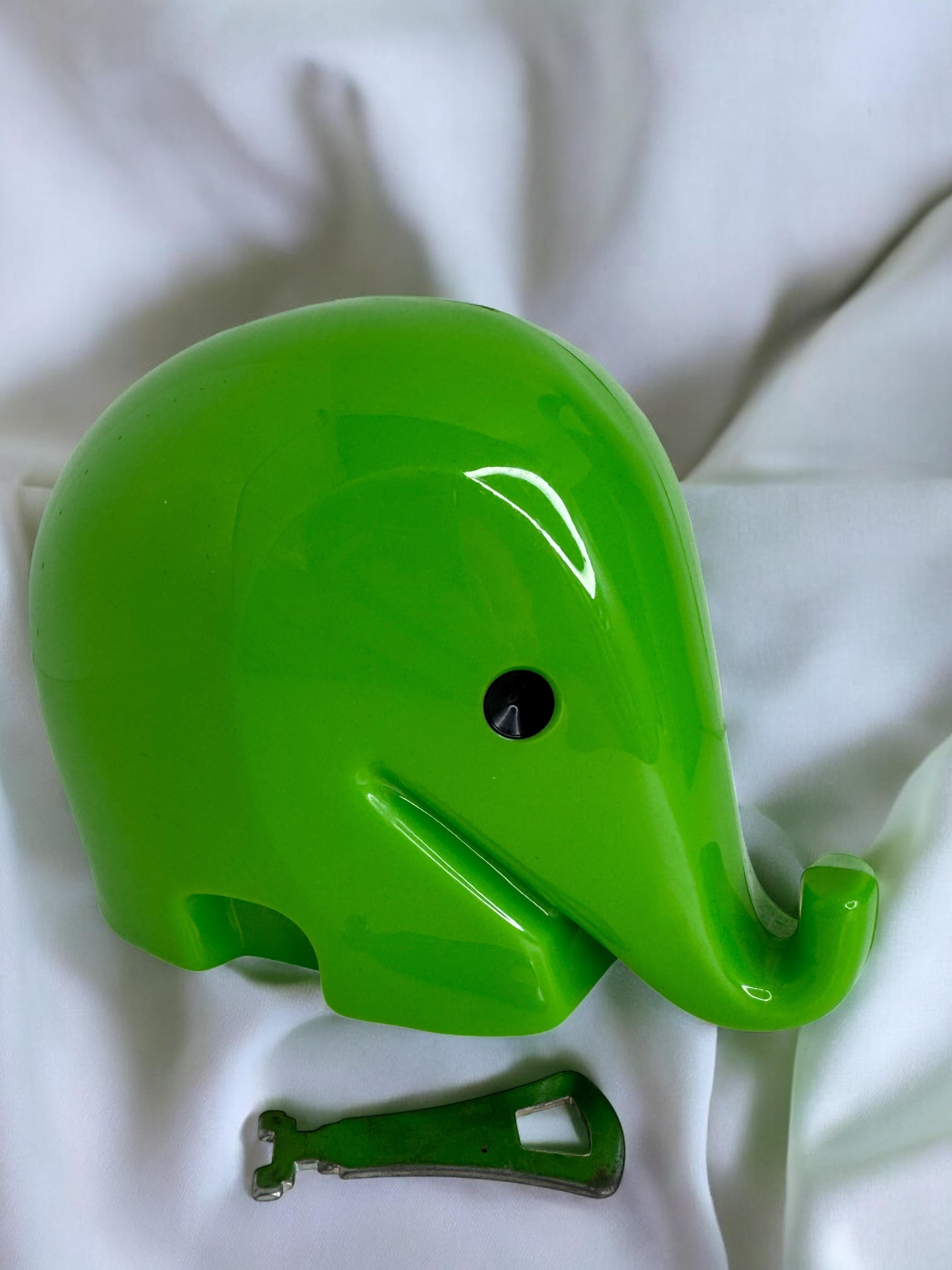 Luigi Colani Drumbo Grüne Elefanten Geldbank für Dresdner Bank, 1970er Jahre im Angebot 8