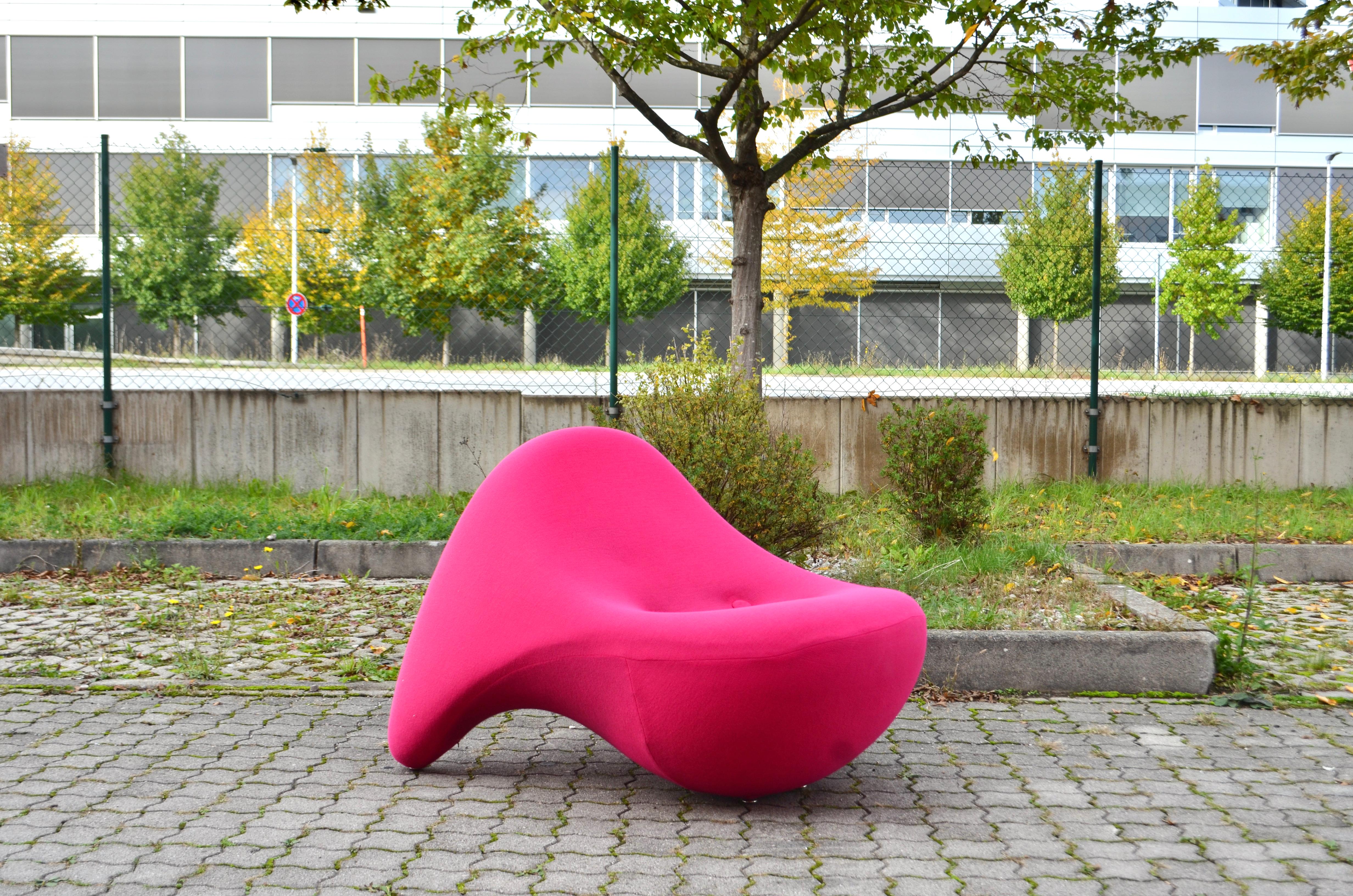 Dieser organische Lounge Chair wurde von einem deutschen 