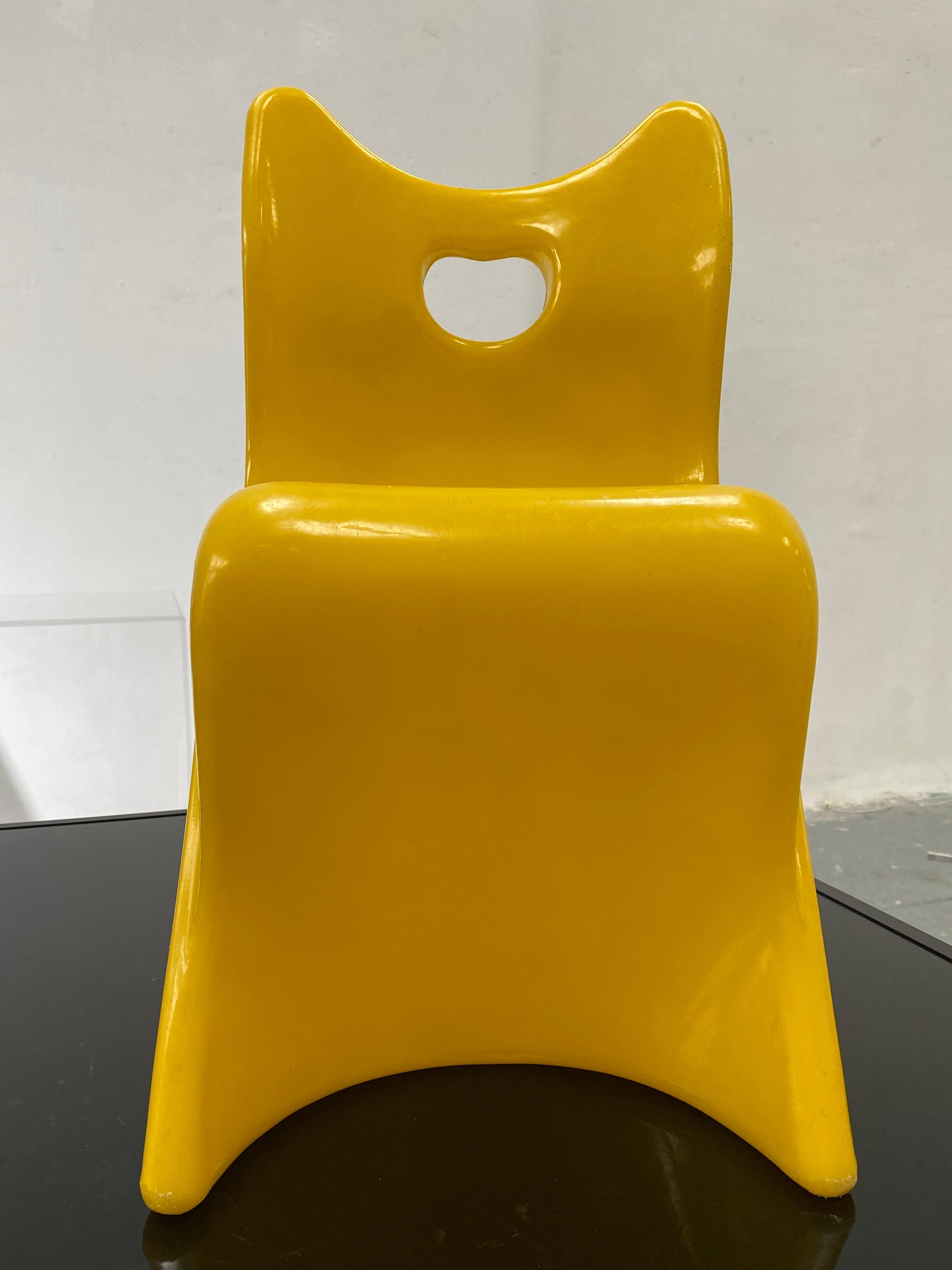Molded Luigi Colani  Space Age Plastic Children  Chair 1970s From Ringnor Germany For Sale