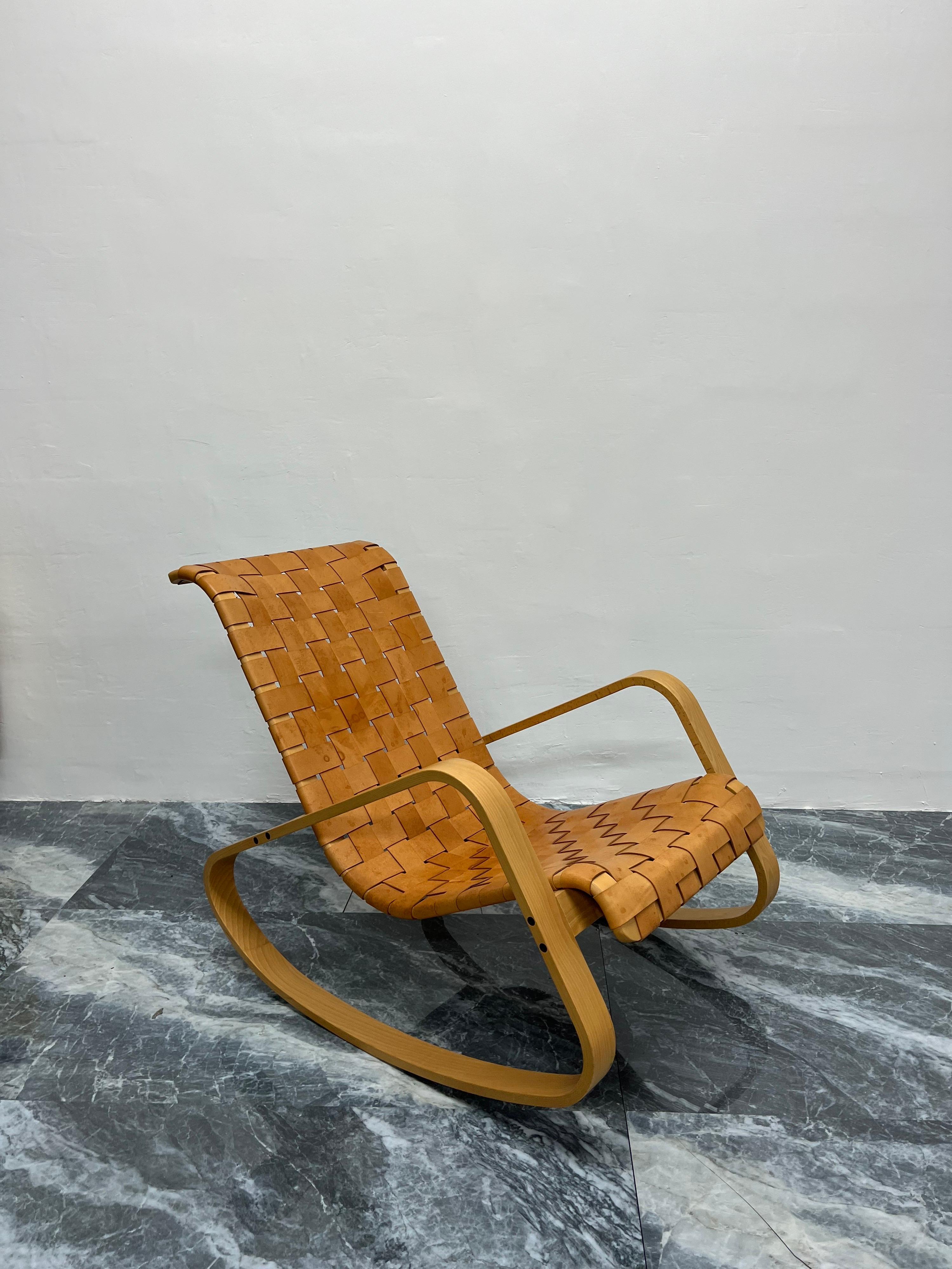 Luigi Crassevig ‘Dondolo’ Bentwood and Woven Leather Rocking Chair for Crassevig 4