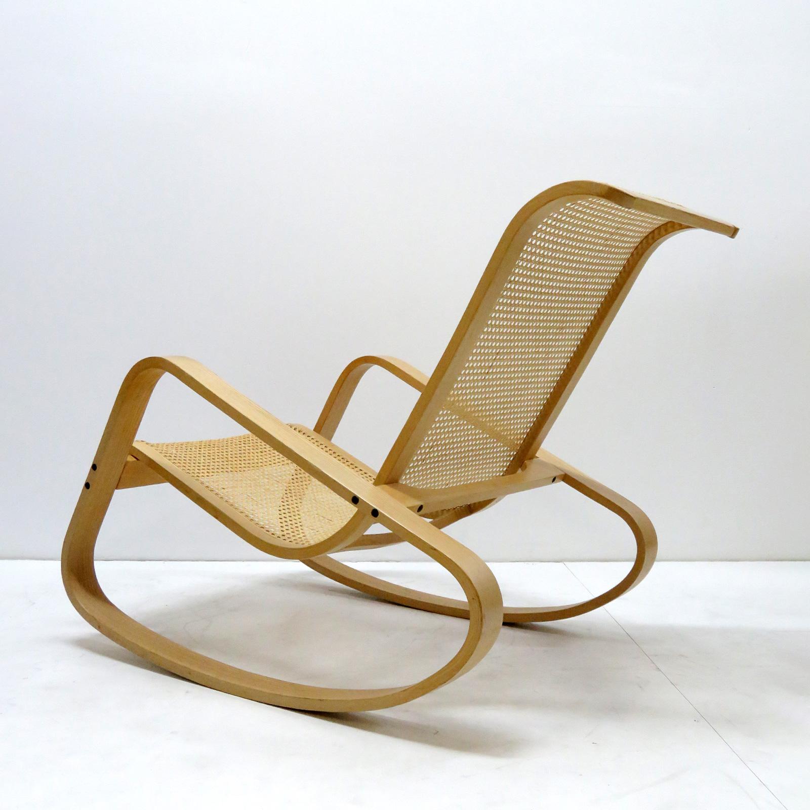 italien Chaise à bascule Dondolo de Luigi Crassevig, 1970 en vente