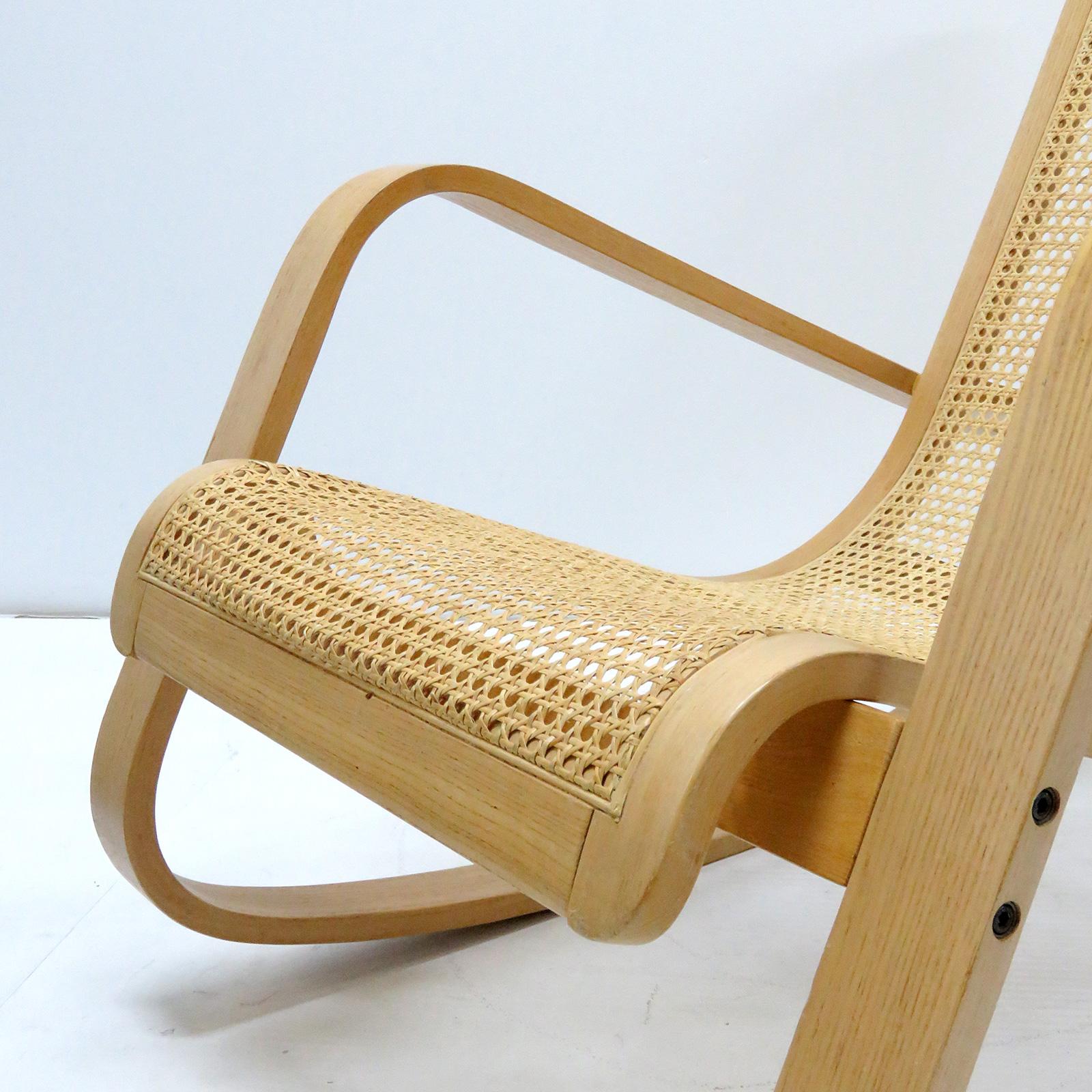 Luigi Crassevig 'Dondolo' Bentwood Rocking Chair, 1970 In Good Condition In Los Angeles, CA