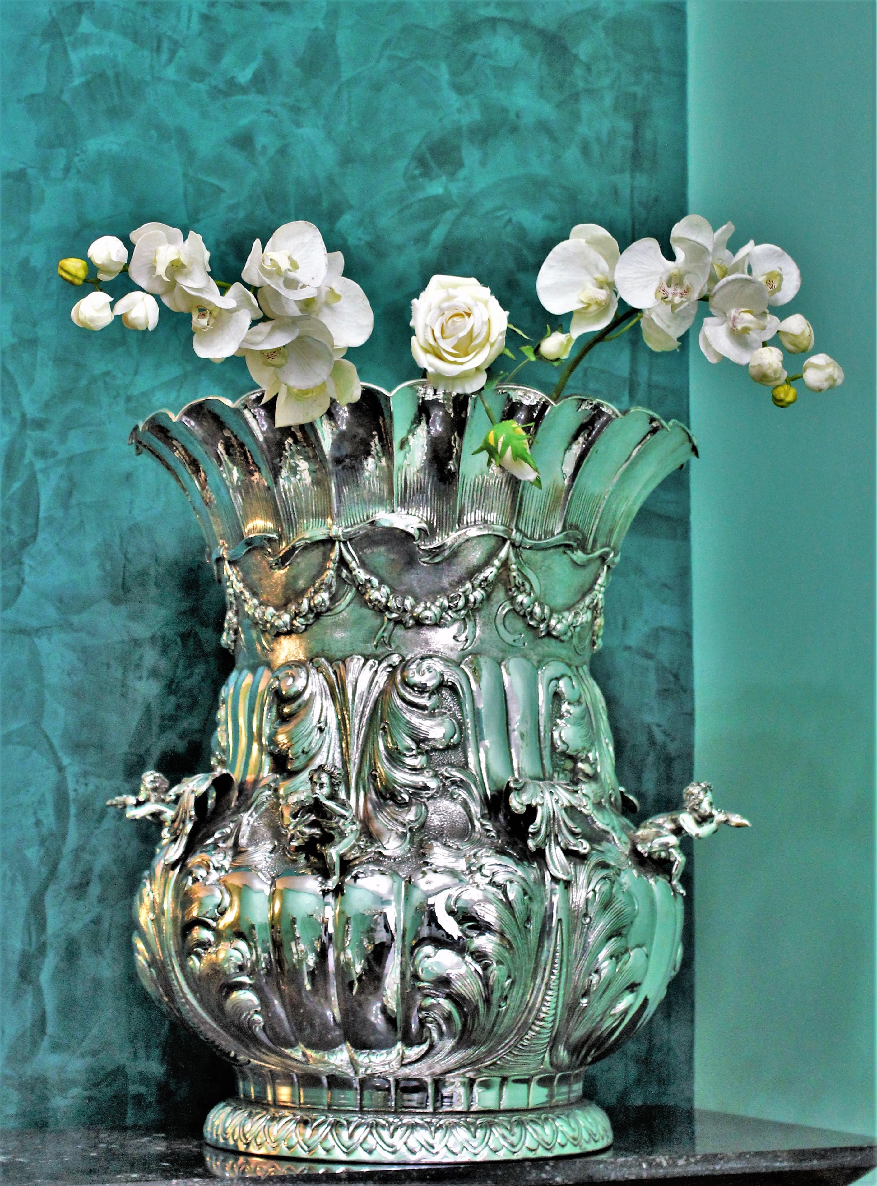 Luigi Diani 20th Century Rococo Pair of Engraved Silver Flower Vases Italy 1930s 12