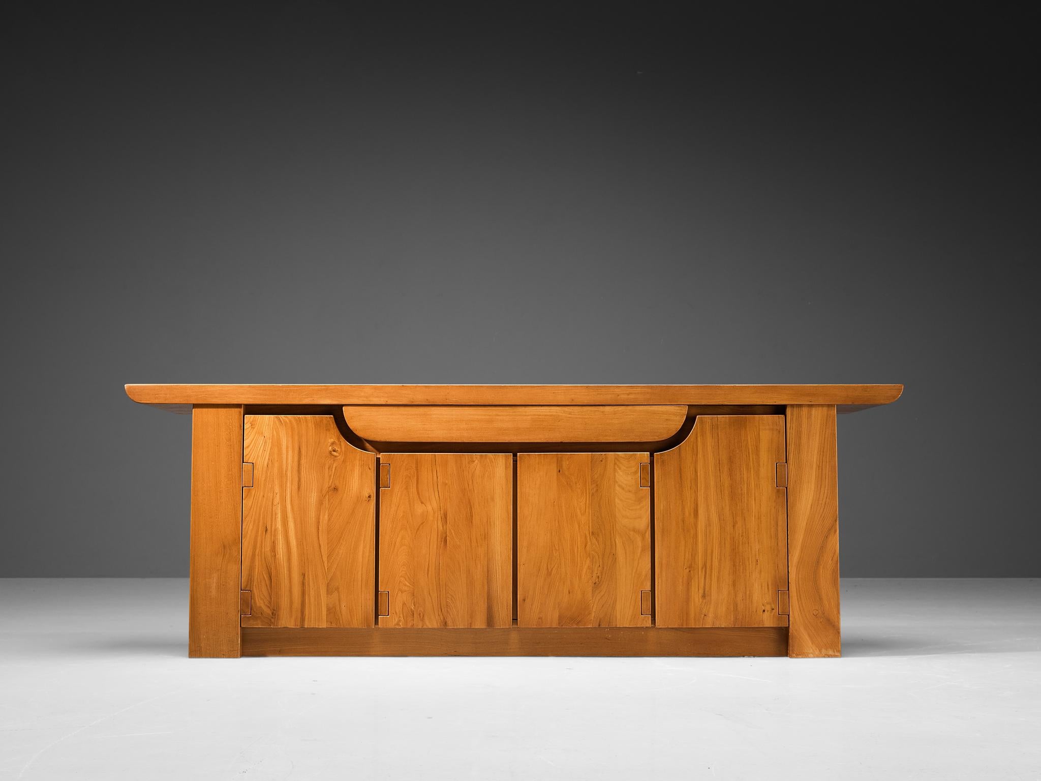 Buffet en orme massif Luigi Gorgoni pour Roche Bobois en vente 2