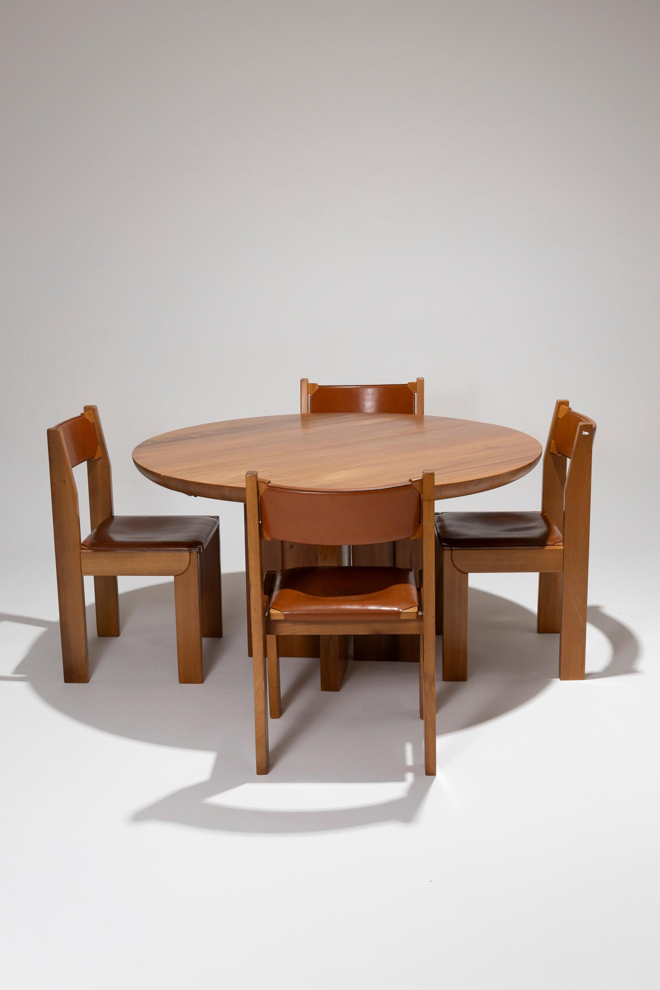 Wood Luigi Gorgoni Round Dining Table