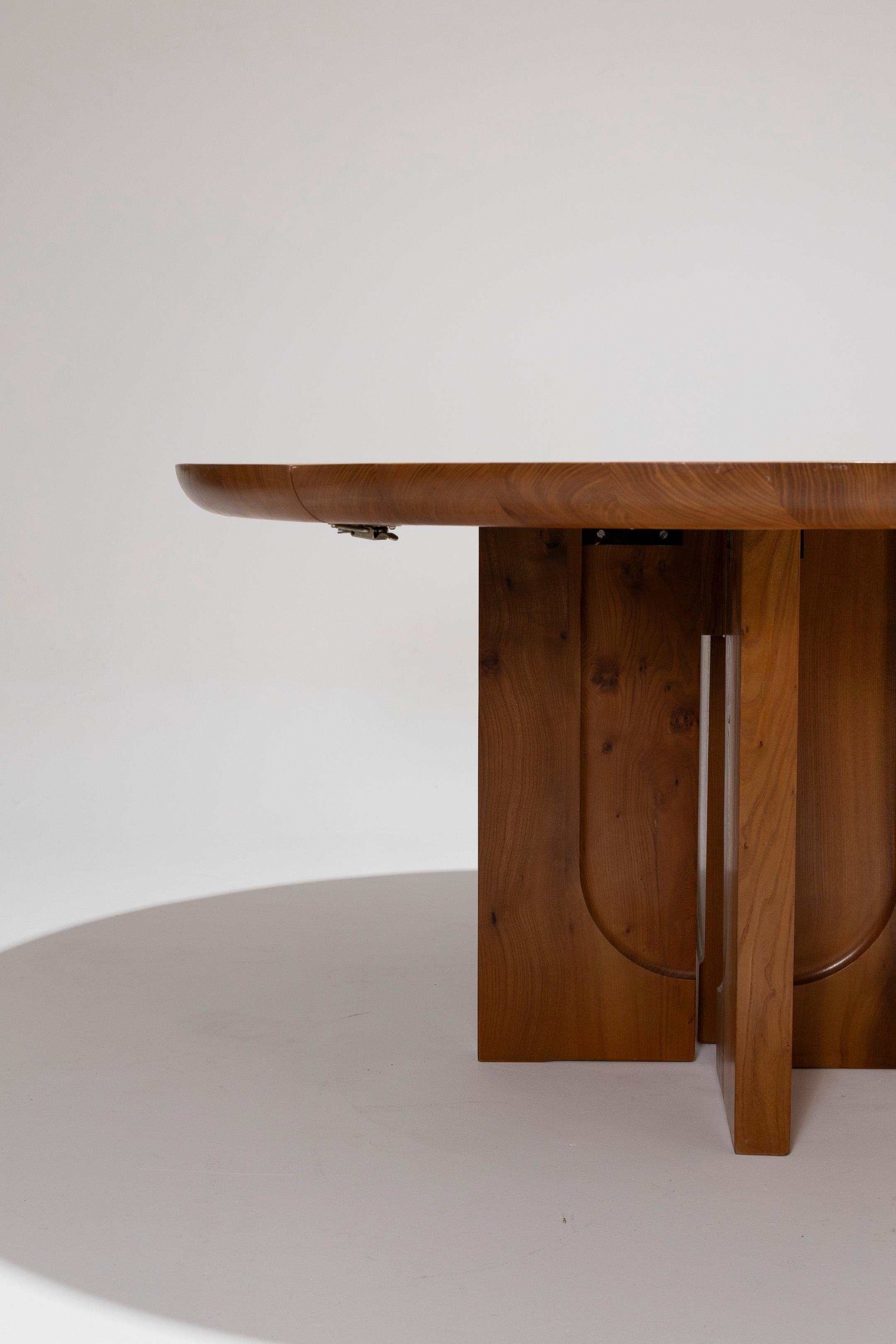 Luigi Gorgoni Round Dining Table 2