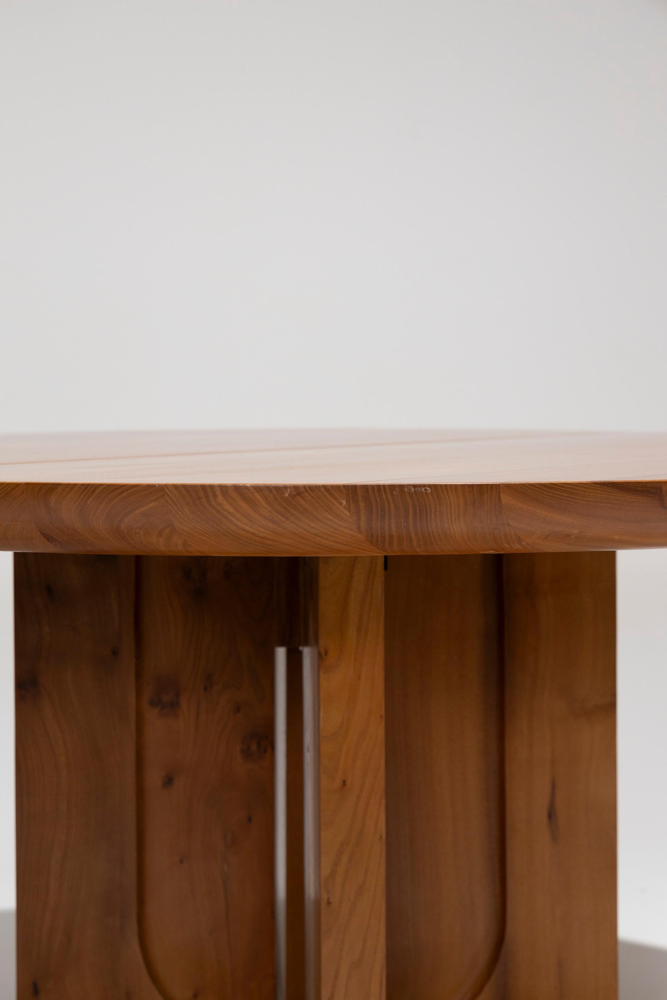 Luigi Gorgoni Round Dining Table 3