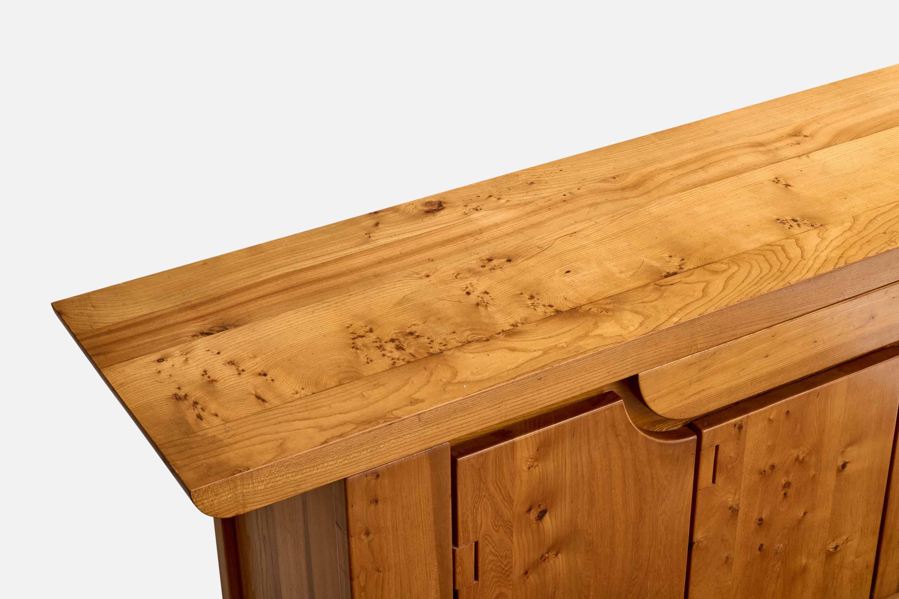 Luigi Gorgoni, Sideboard, Ulme, Italien, 1980er Jahre im Angebot 4