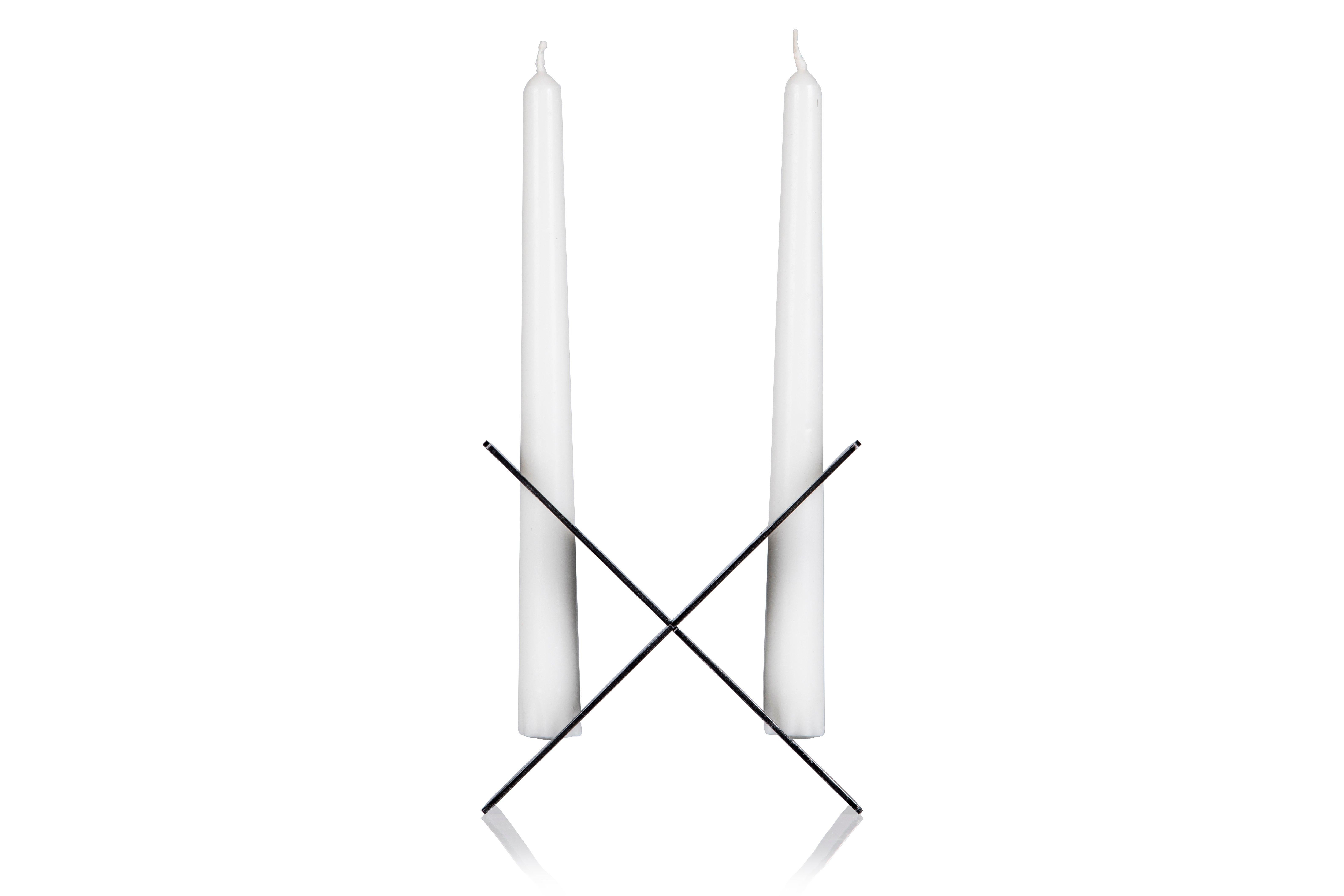 Luigi is a Removable Two-Arms Design Iron Candleholder (Maschinell gefertigt) im Angebot