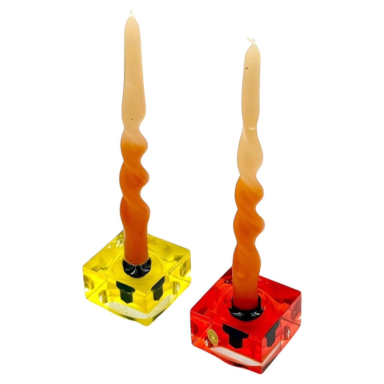 Luigi Massoni Set de 2 portavelas icónicos Guzzini en rojo y amarillo de los años 70