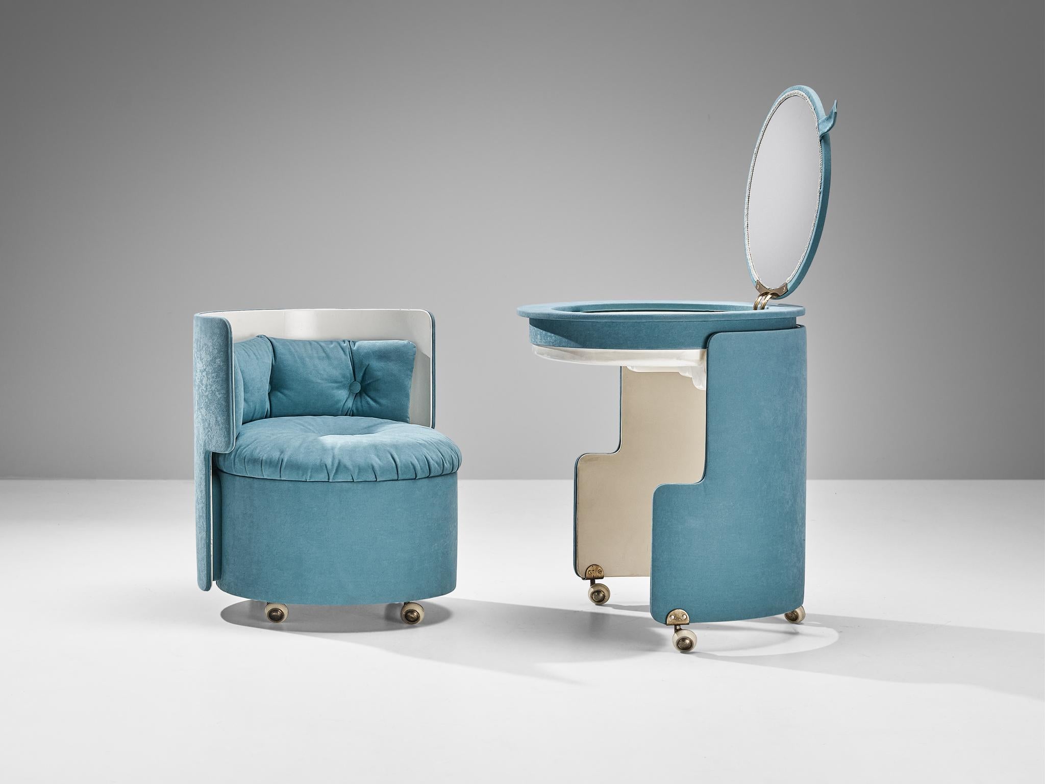 Luigi Massoni for Poltrona Frau, ‘Dilly Dally’ vanity set, mirror, alcantara, fiberglass, brass, Italy, design 1968

Outstanding Italian dressing table executed by Luigi Massoni (1930-2013) in a functional way. Both the table and the chair are