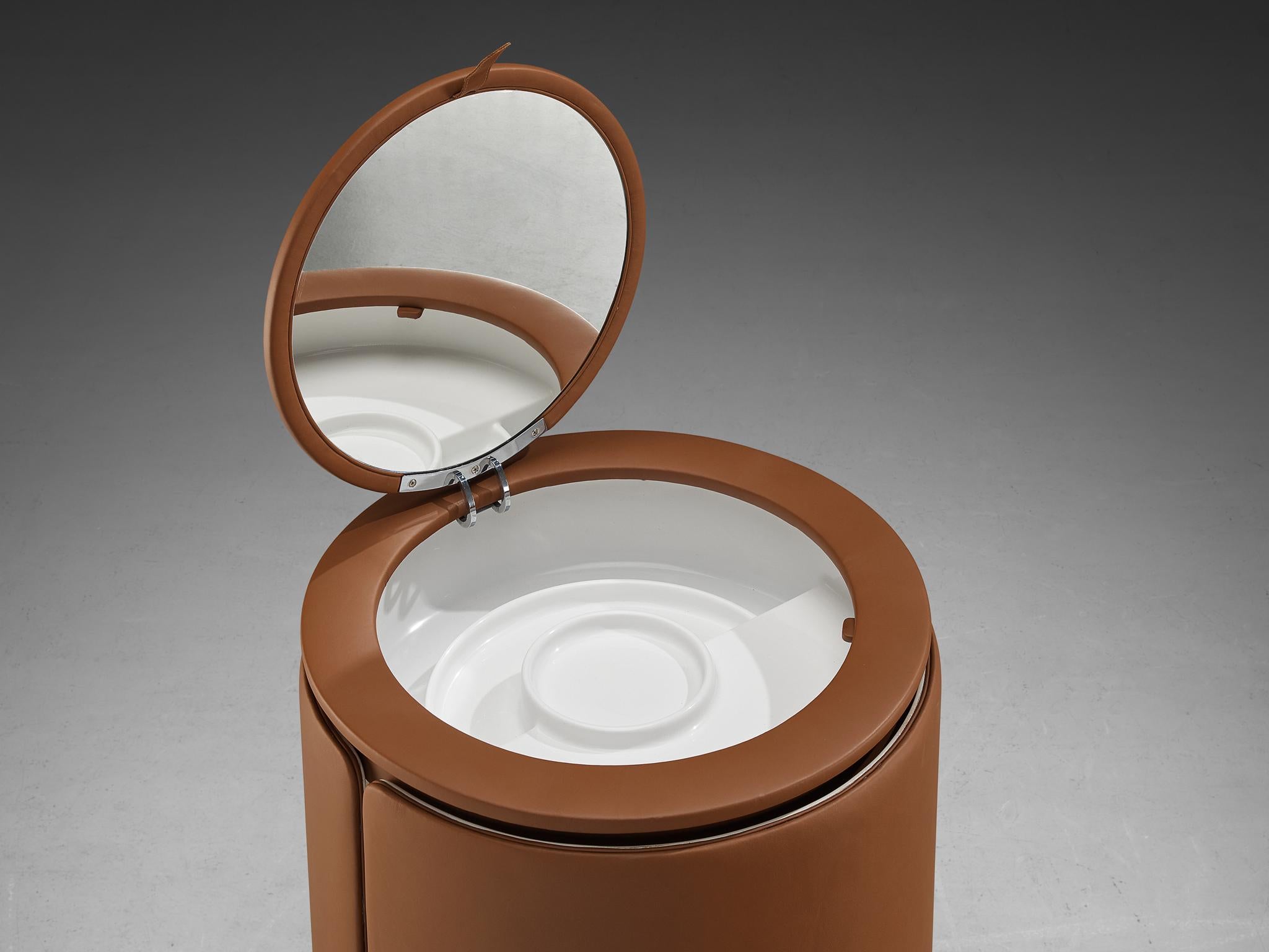 Steel Luigi Massoni ‘Dilly Dally’ Vanity Set in Cognac Leather  For Sale