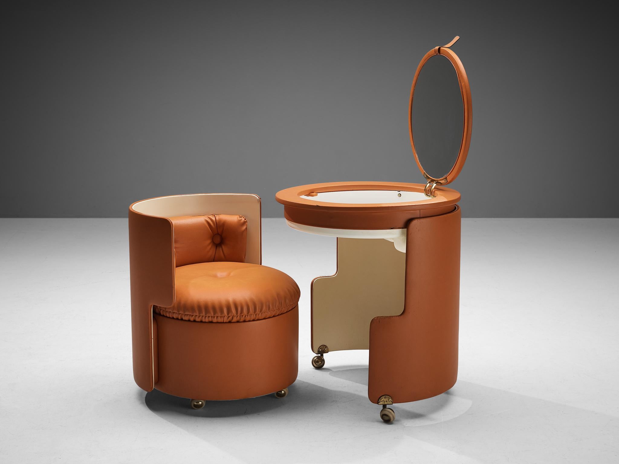 Luigi Massoni for Poltrona Frau, ‘Dilly Dally’ vanity set, mirror, leatherette, fiberglass, brass, Italy, design 1968

Outstanding Italian dressing table executed by Luigi Massoni (1930-2013) in a functional way. Both the table and the chair are