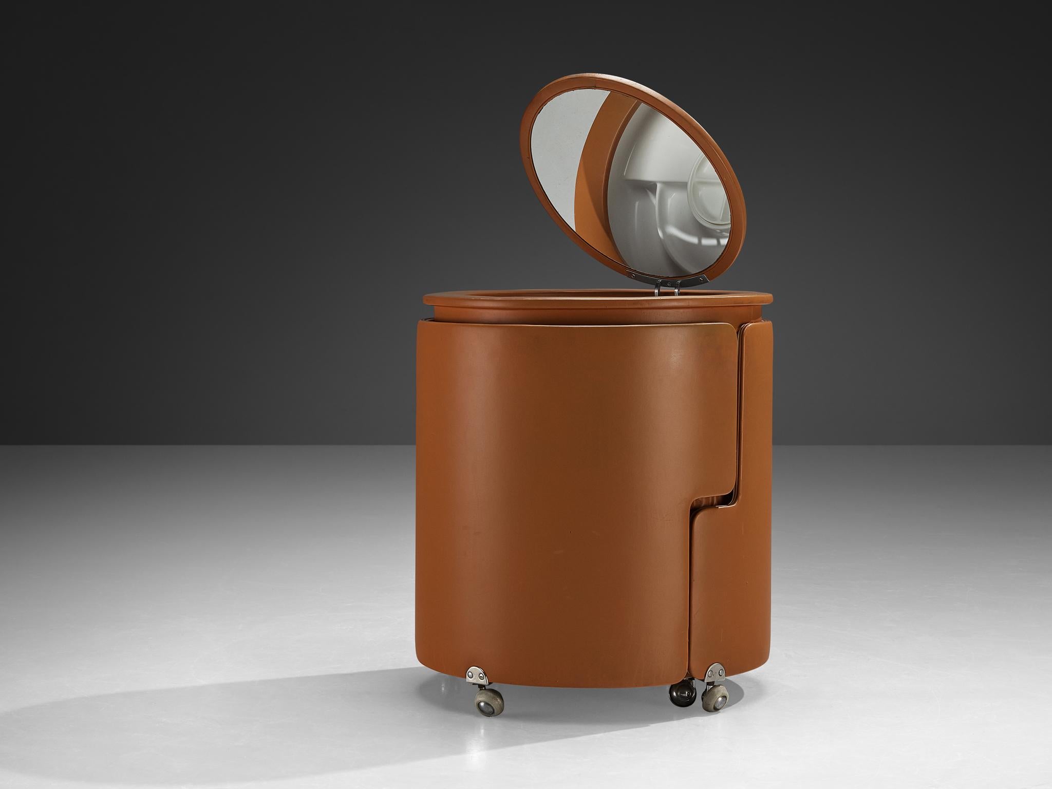 Mid-Century Modern Luigi Massoni ‘Dilly Dally’ Vanity Set in Cognac Leatherette For Sale