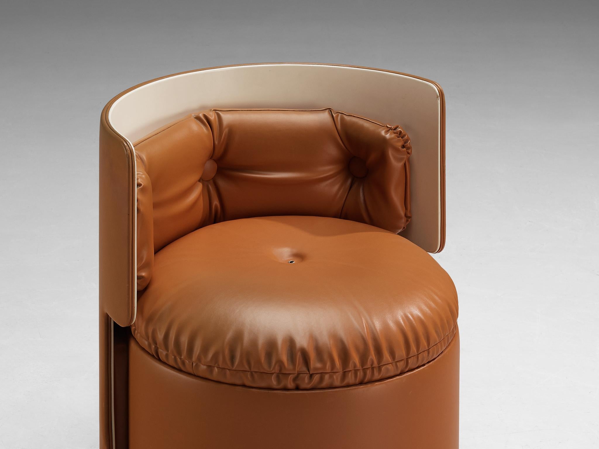 Metal Luigi Massoni ‘Dilly Dally’ Vanity Set in Cognac Leatherette For Sale