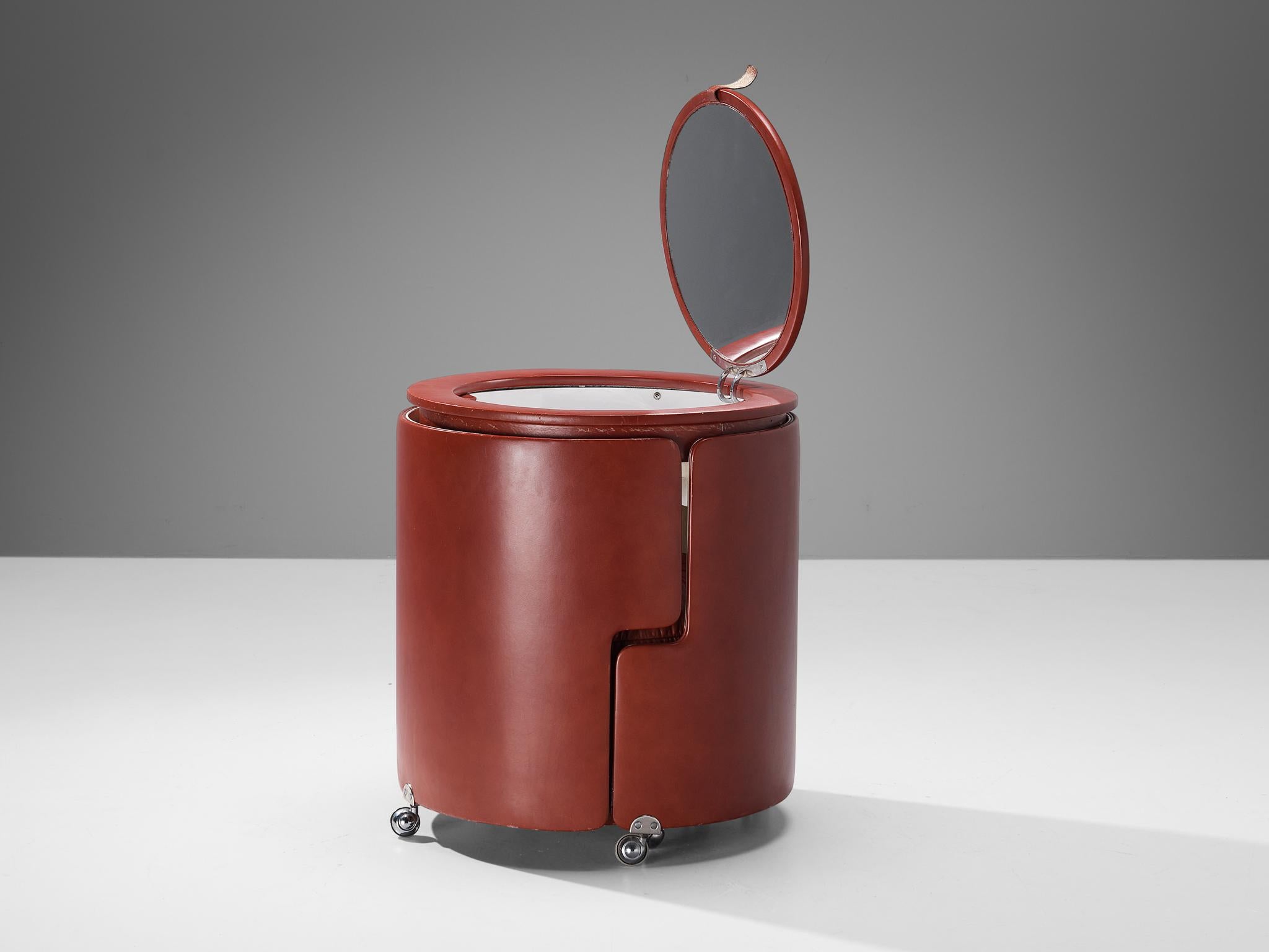 italien Luigi Massoni 'Dilly Dally' Vanity Set avec table et chaise en simili-cuir rouge