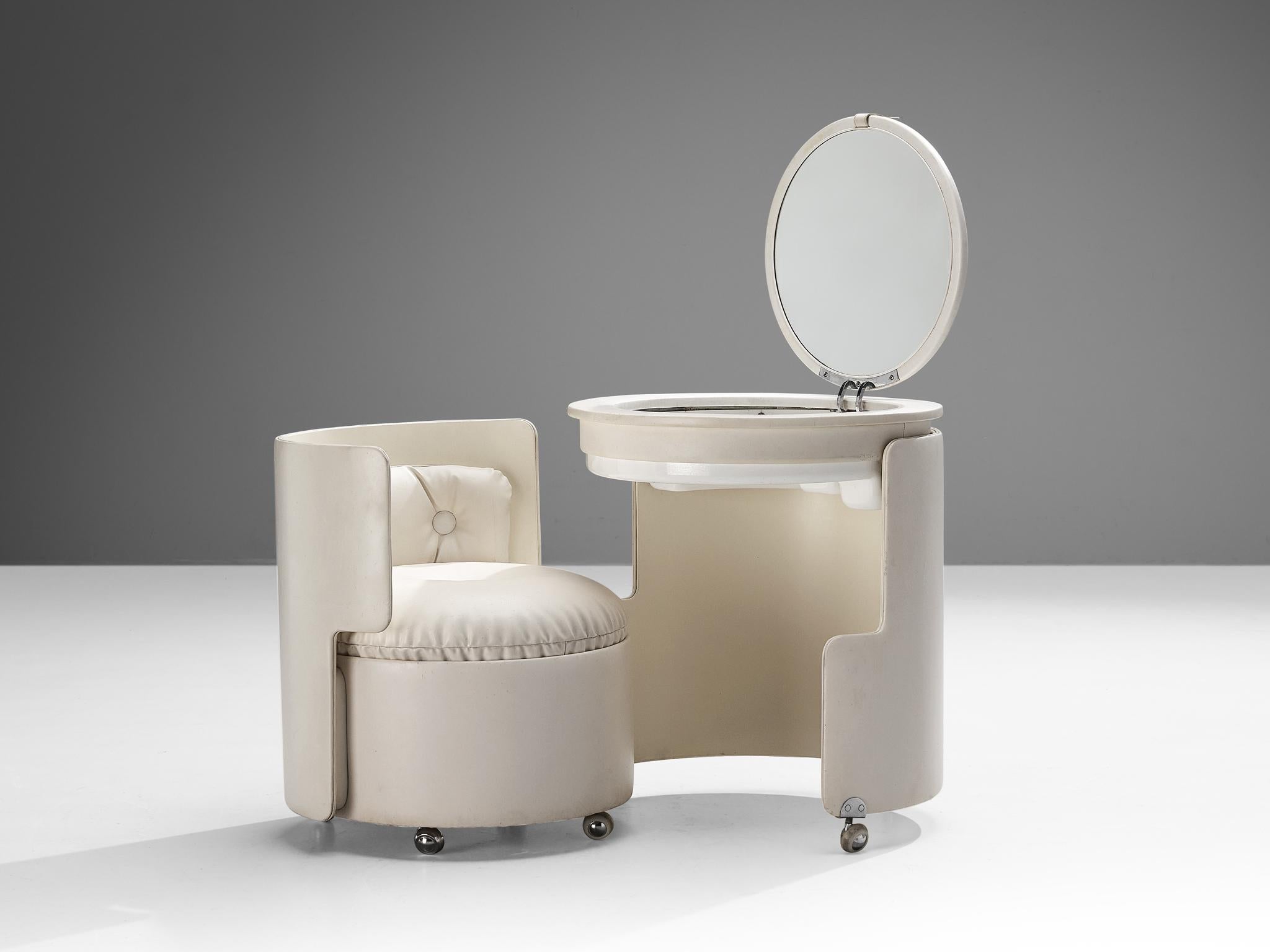 Luigi Massoni for Poltrona Frau, ‘Dilly Dally’ vanity set, steel, mirror, leatherette, fiberglass, Italy, design 1968

Outstanding Italian dressing table designed by Luigi Massoni in a functional way. Both the table and the chair are equipped with