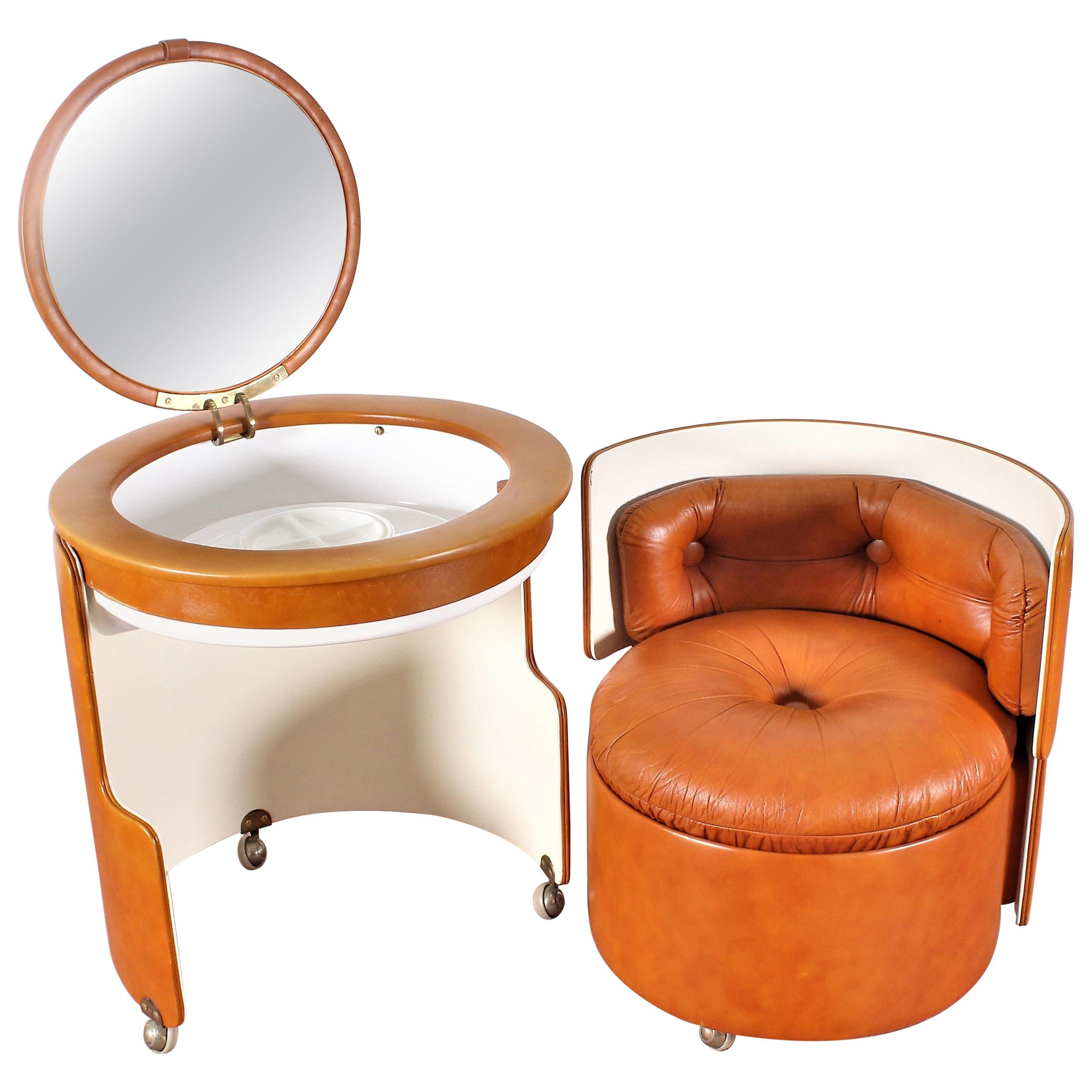 Luigi Massoni for Poltrona Frau "Dilly Dally" Leather Dressing Table, Italy 1968