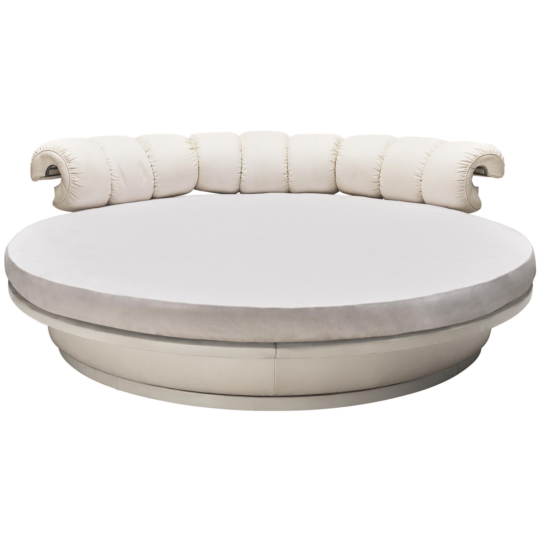 Luigi Massoni for Poltrona Frau 'Lullaby Due' Bed in White Leather For Sale