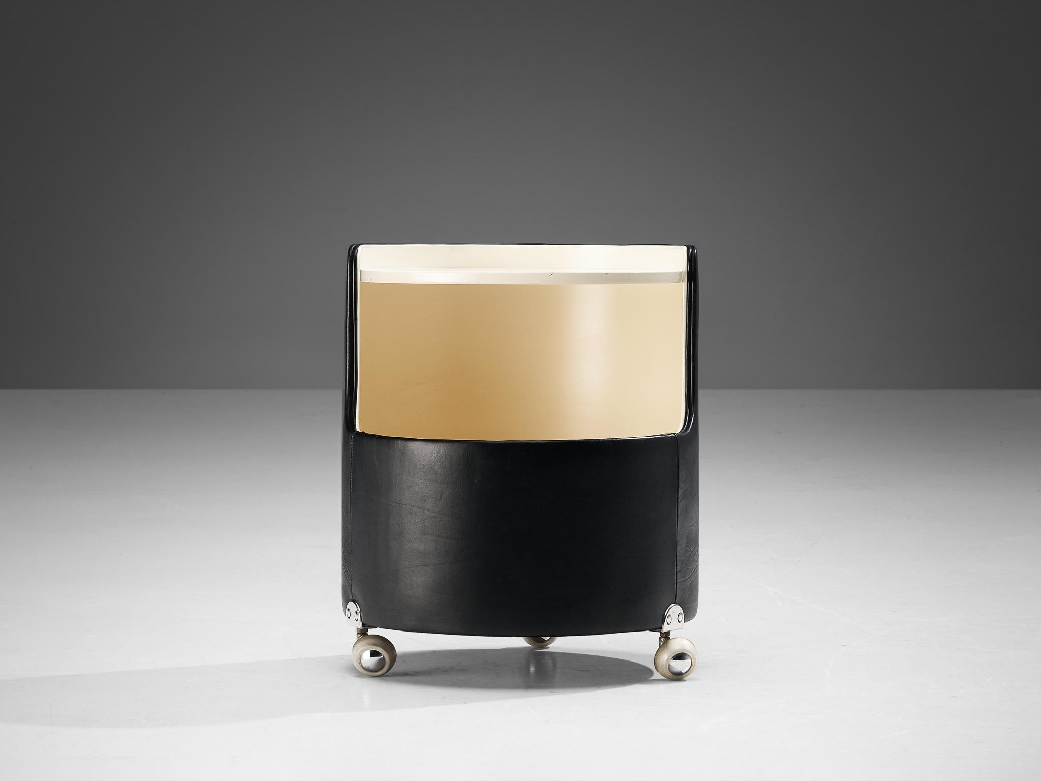 Luigi Massoni for Poltrona Frau Night Stand in Leather and Lacquered Wood 1