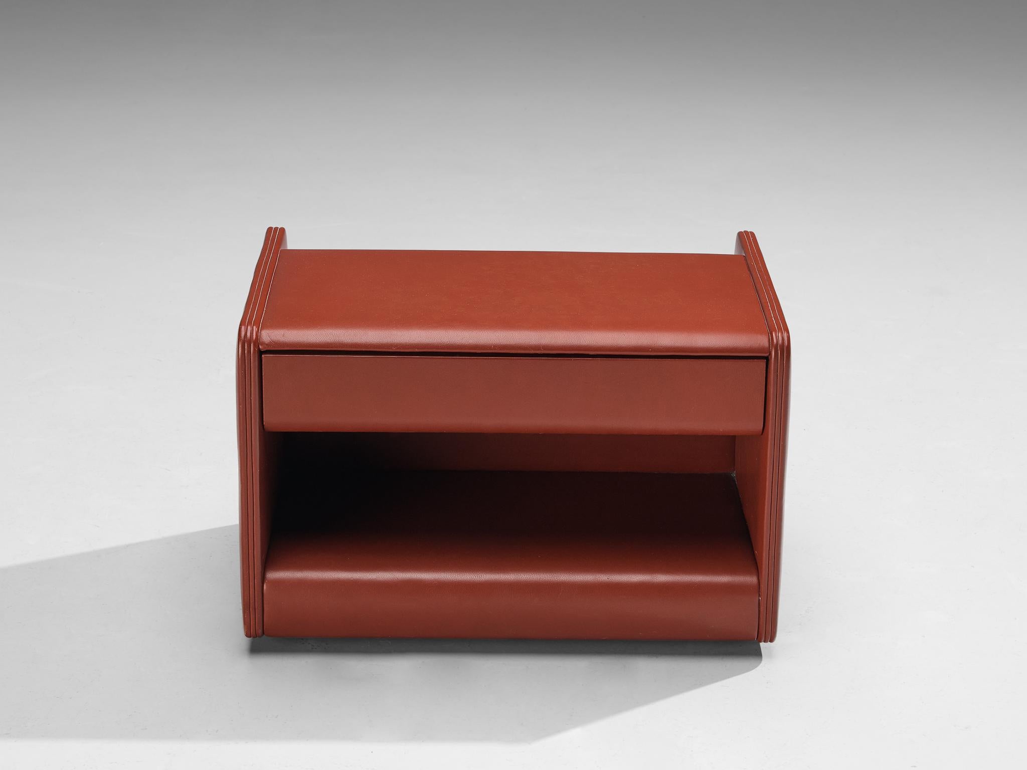 Late 20th Century Luigi Massoni for Poltrona Frau Night Stands or Side Tables in Red Leather  For Sale
