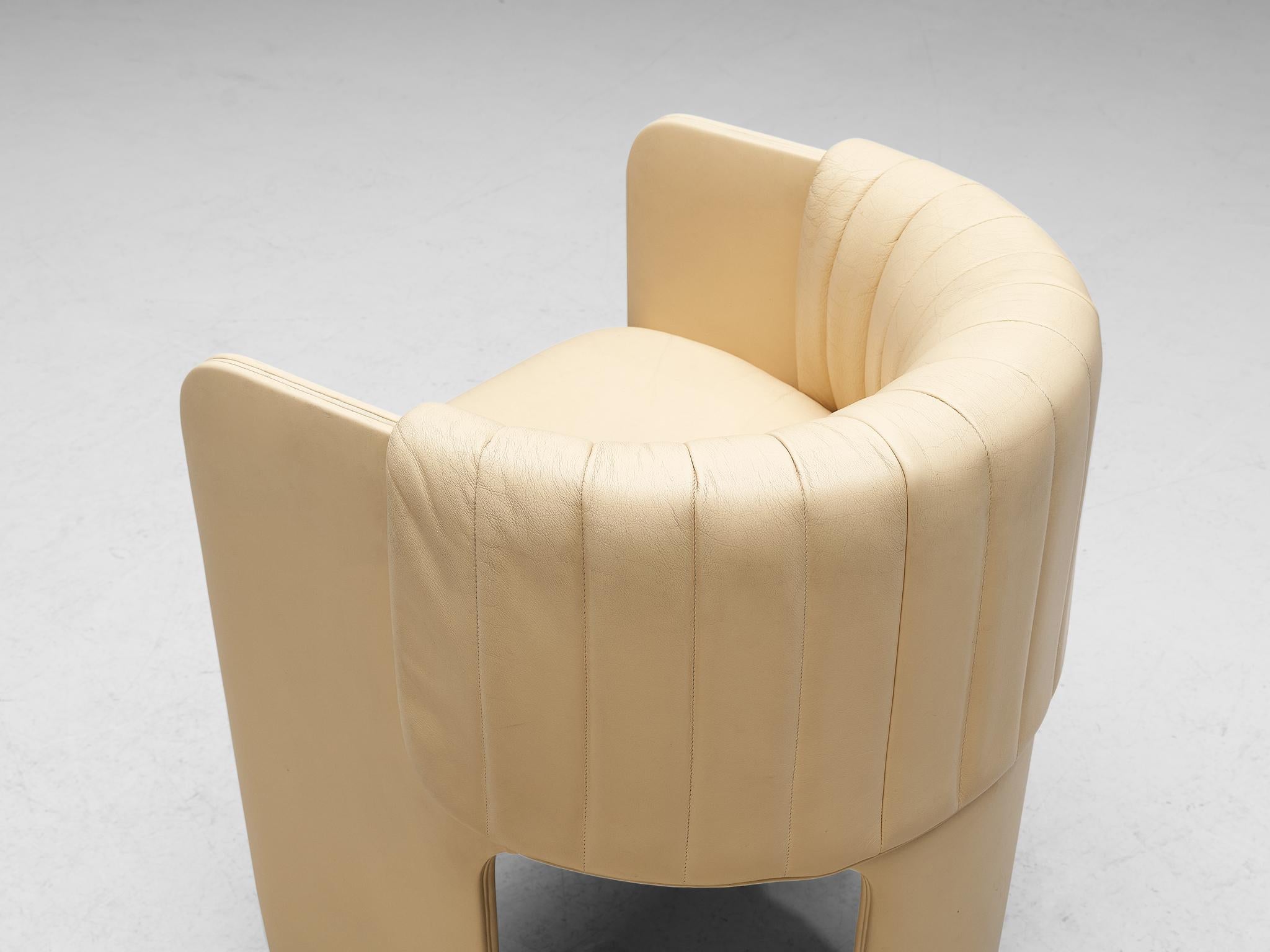 Luigi Massoni for Poltrona Frau Set of Four ‘Dinette’ Armchairs in Leather In Good Condition For Sale In Waalwijk, NL