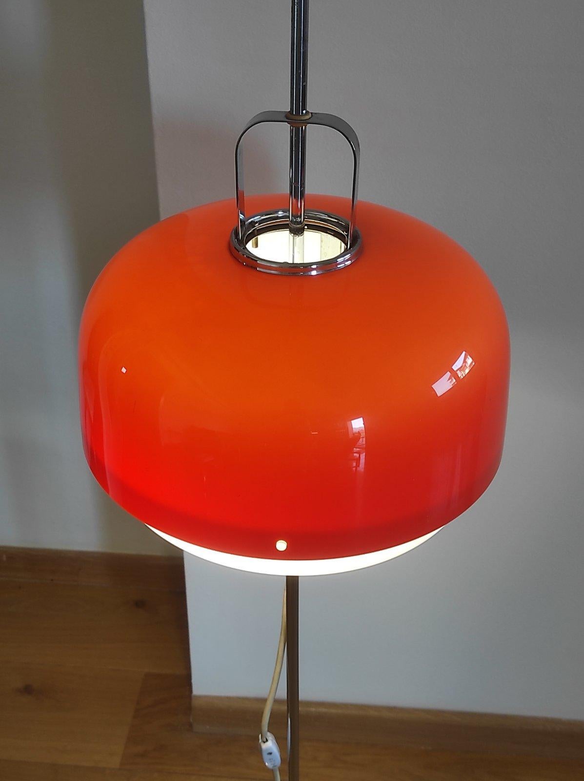Fin du 20e siècle Luigi Massoni Lampadaire Medusa Pour Guzzini Meblo 1970 en vente