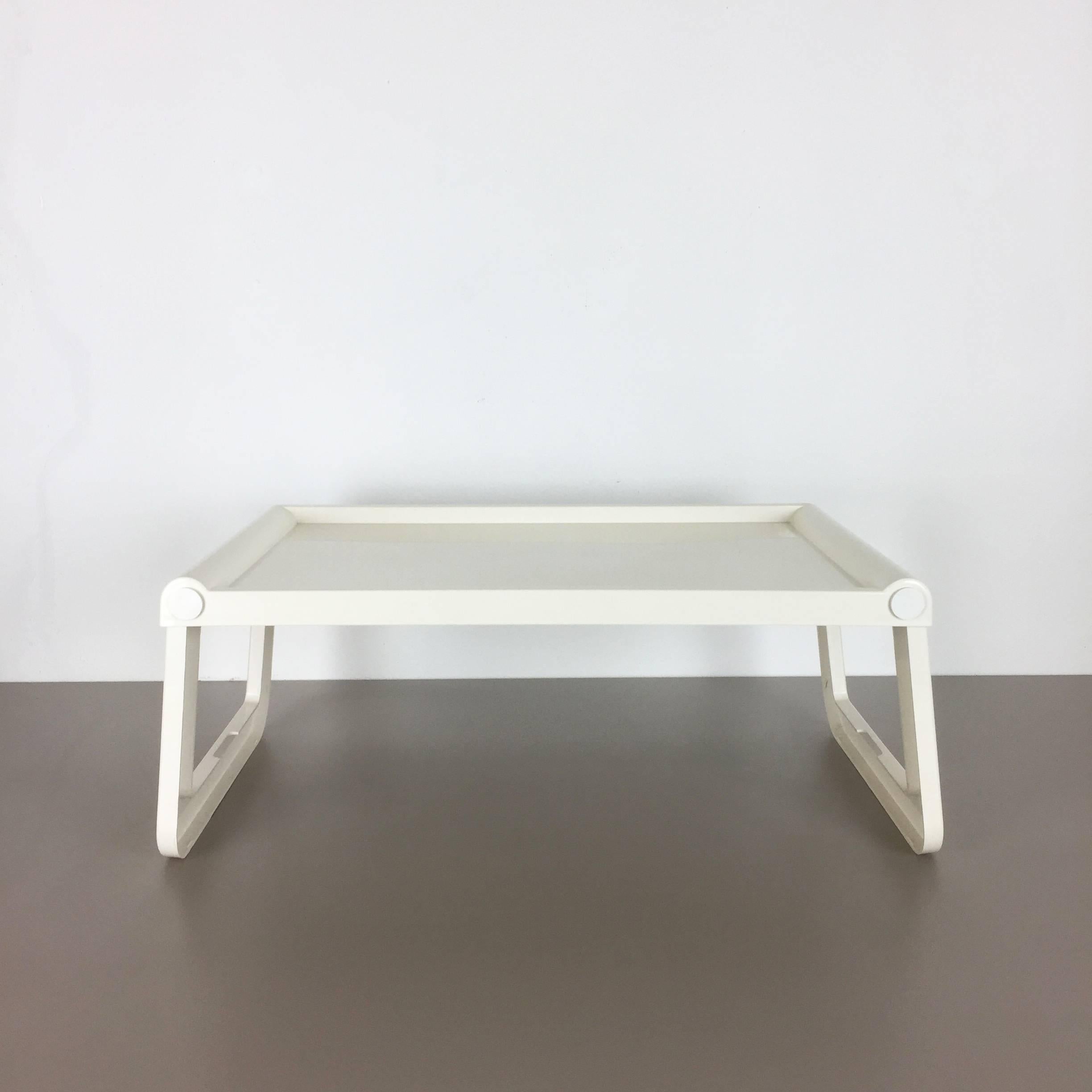 Luigi Massoni Minimalist Plastic White Bed Tray Element by Guzzini, Italy, 1980s 7