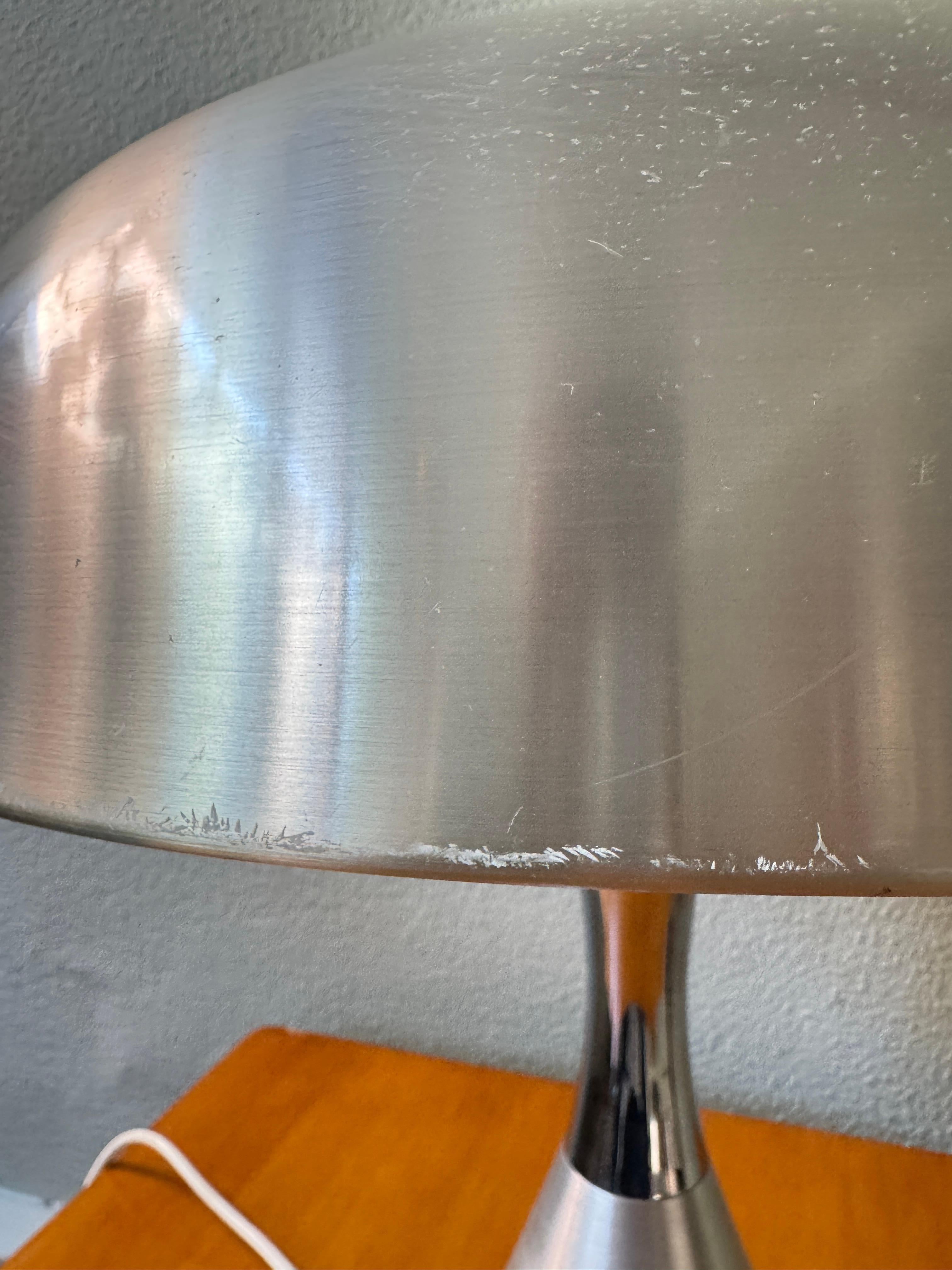 Luigi Massoni Pilz Tischlampe Harvey Guzzini Aluminium Chrom Italien 1970er im Angebot 8