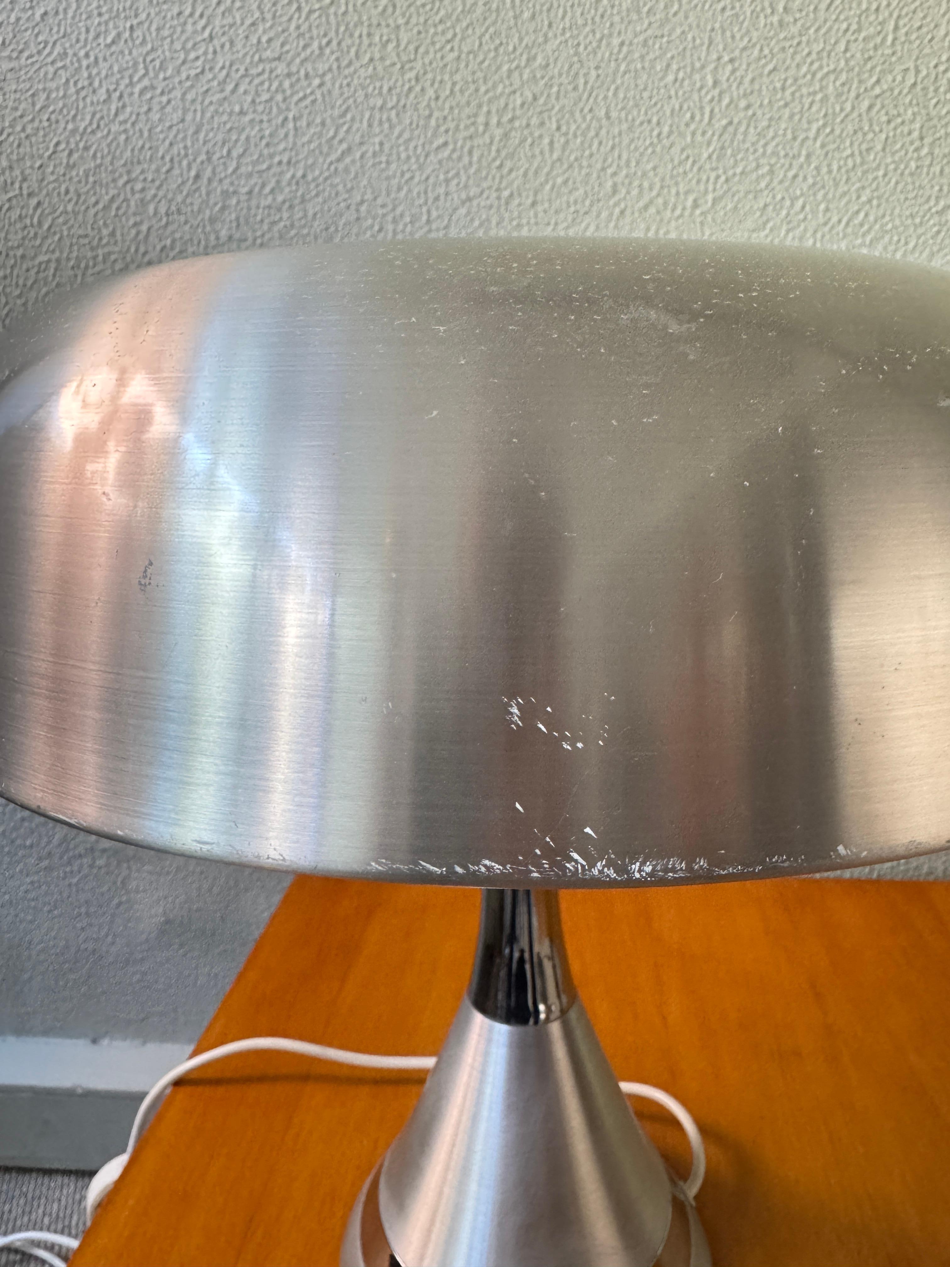 Luigi Massoni Pilz Tischlampe Harvey Guzzini Aluminium Chrom Italien 1970er im Angebot 9