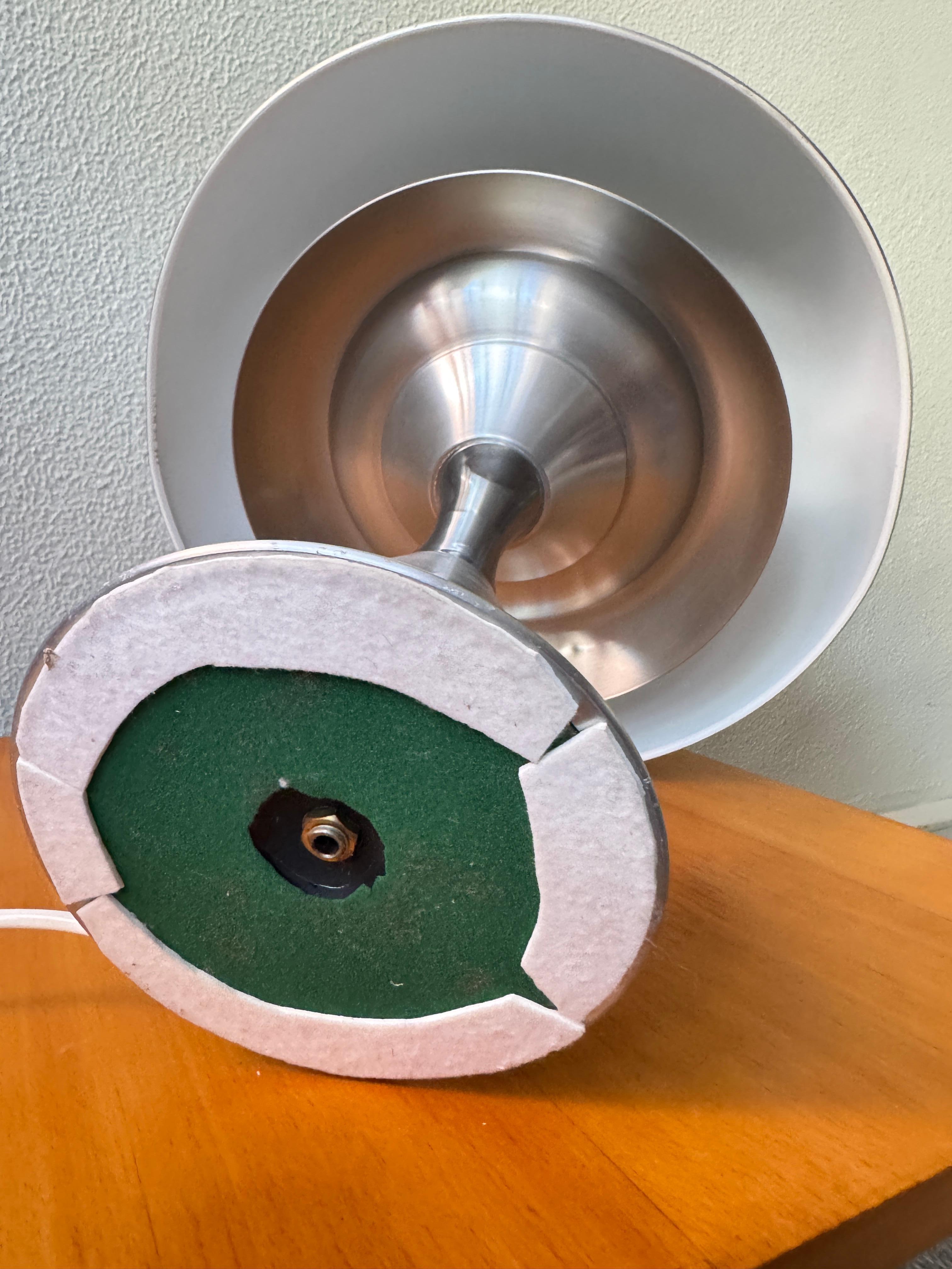 Luigi Massoni Pilz Tischlampe Harvey Guzzini Aluminium Chrom Italien 1970er im Angebot 12