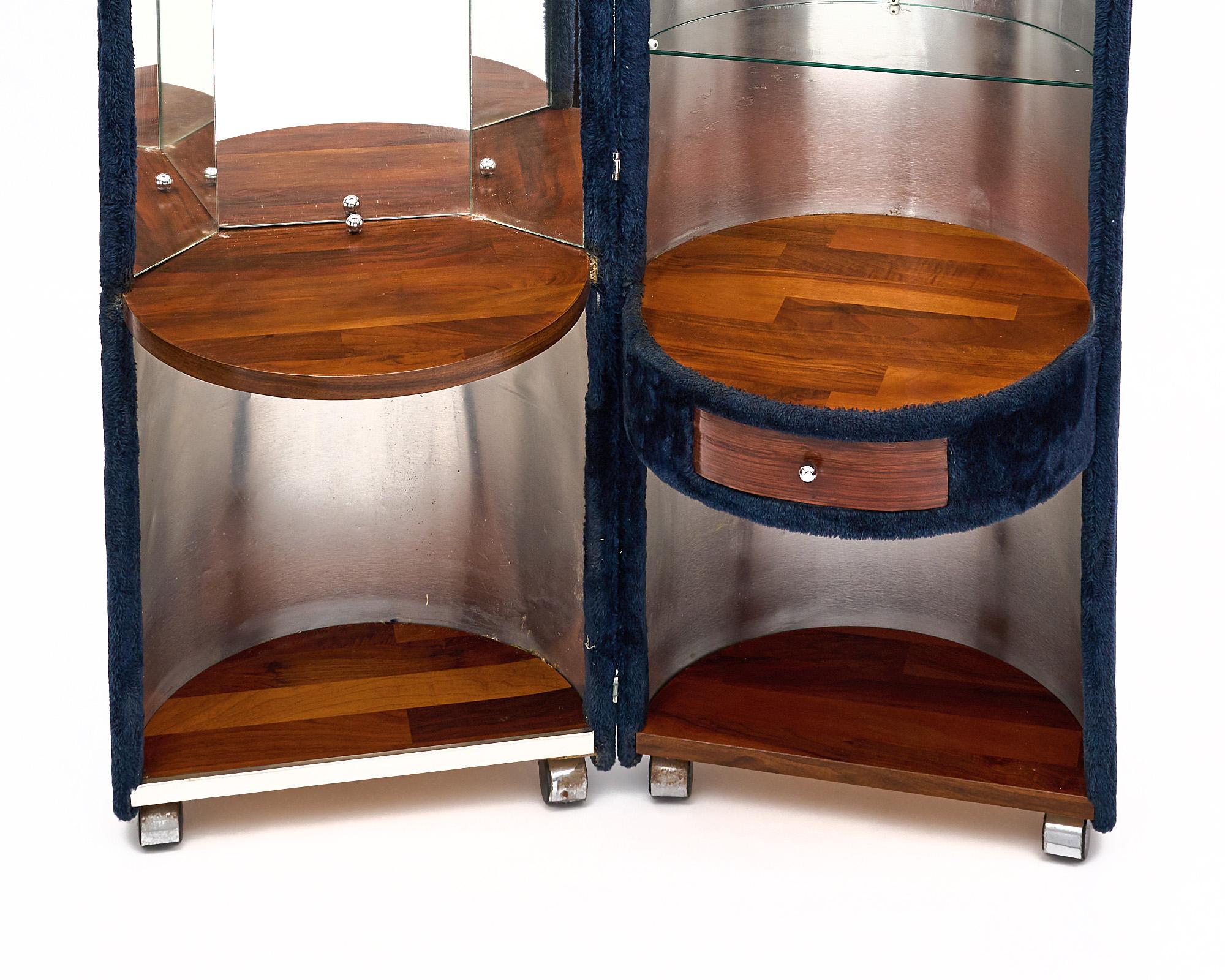 luigi massoni makeup table
