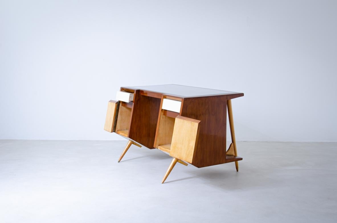 Luigi Olivieri , rare modernist desk in walnut and blond maple In Excellent Condition For Sale In Milano, IT