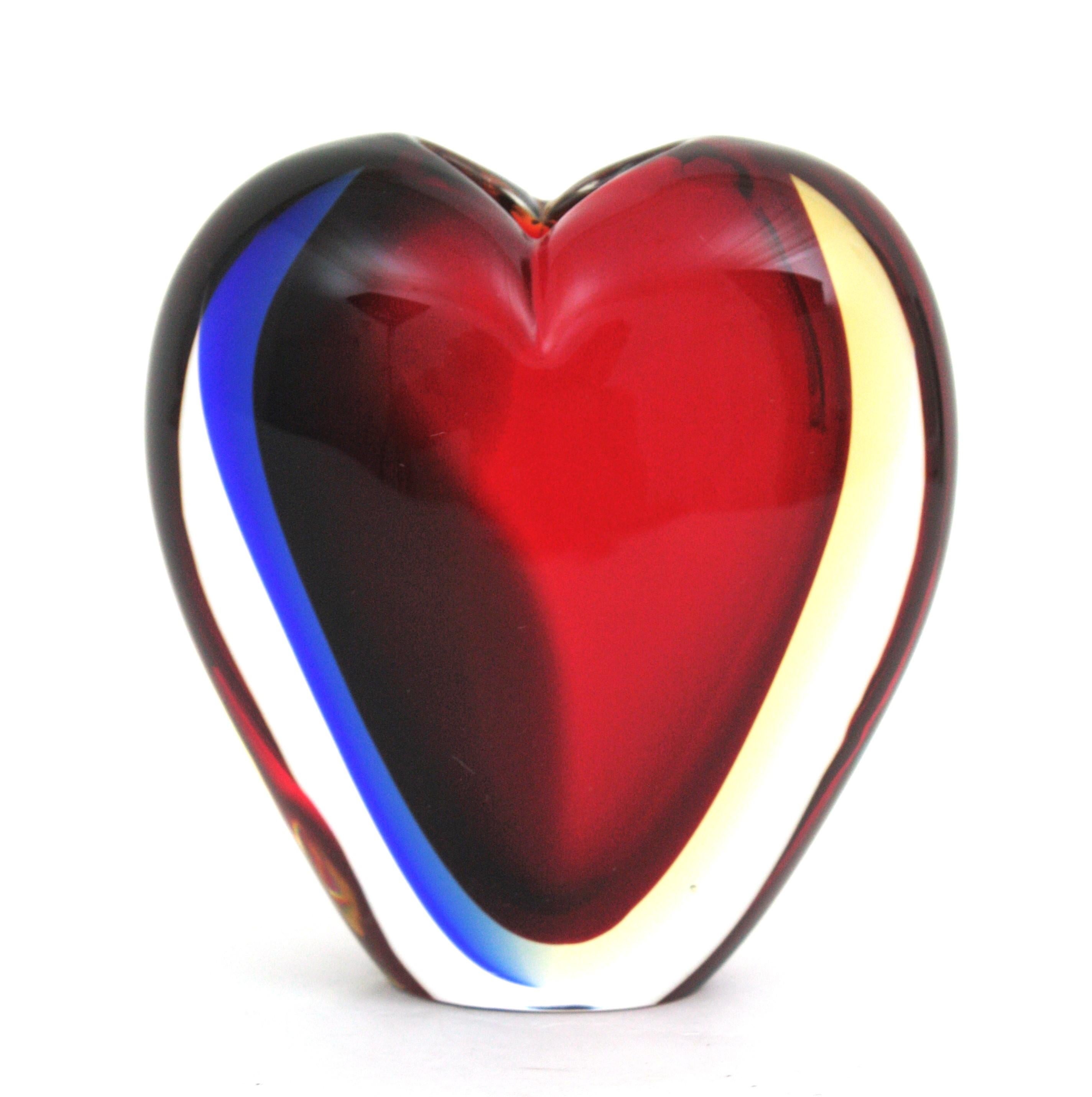 Luigi Onesto Signed Murano Heart Shaped Sommerso Art Glass Vase For Sale 4
