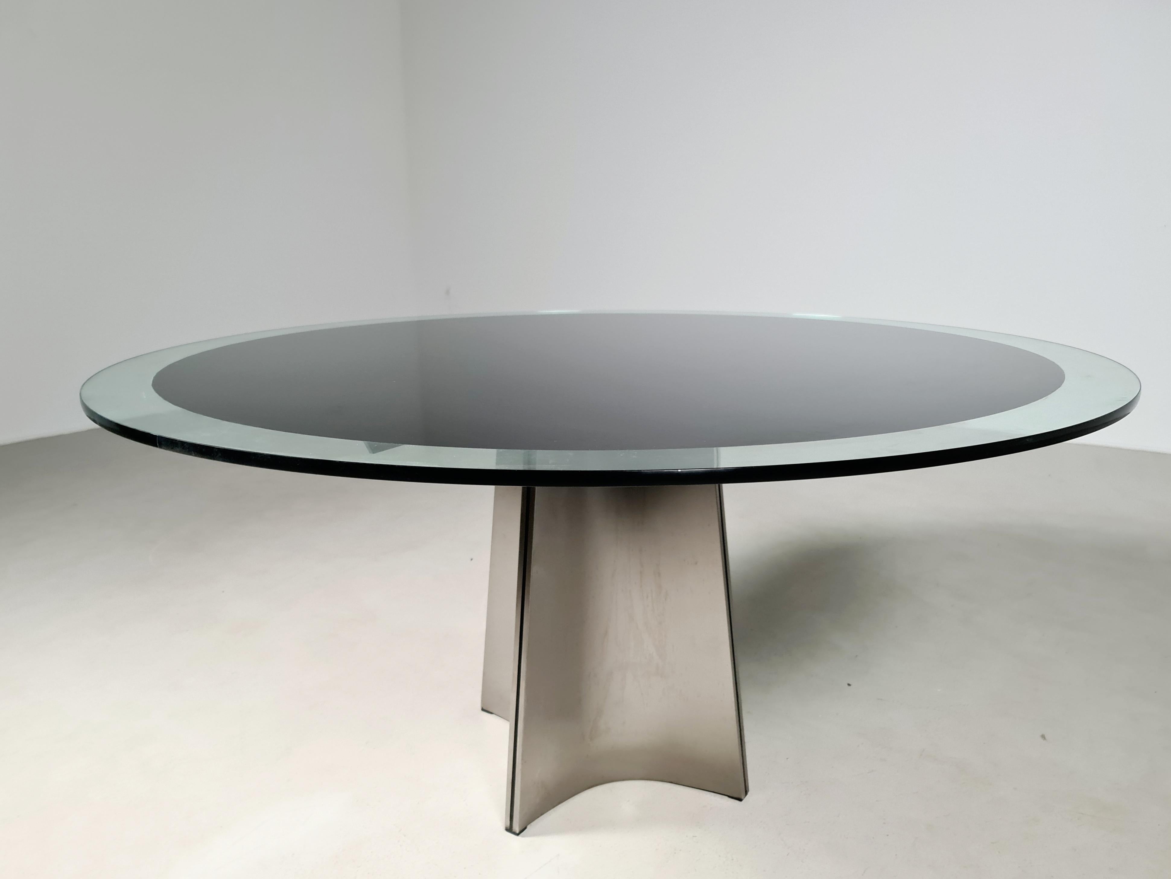 Mid-Century Modern Luigi Saccardo for Armet Pedestal Round Dining Table, 1970, Italy