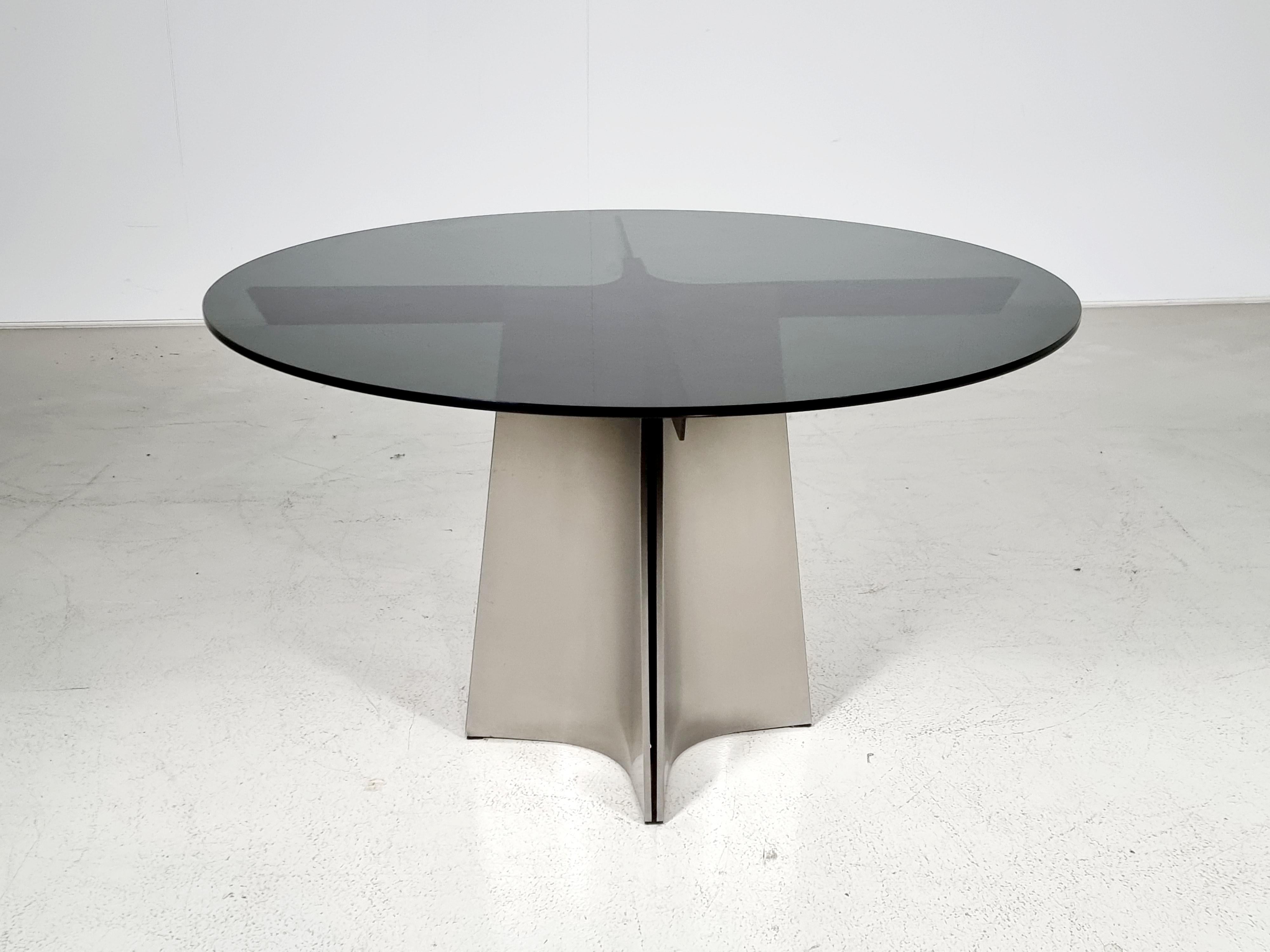 Italian Luigi Saccardo for Armet Pedestal Round Dining Table, 1970, Italy