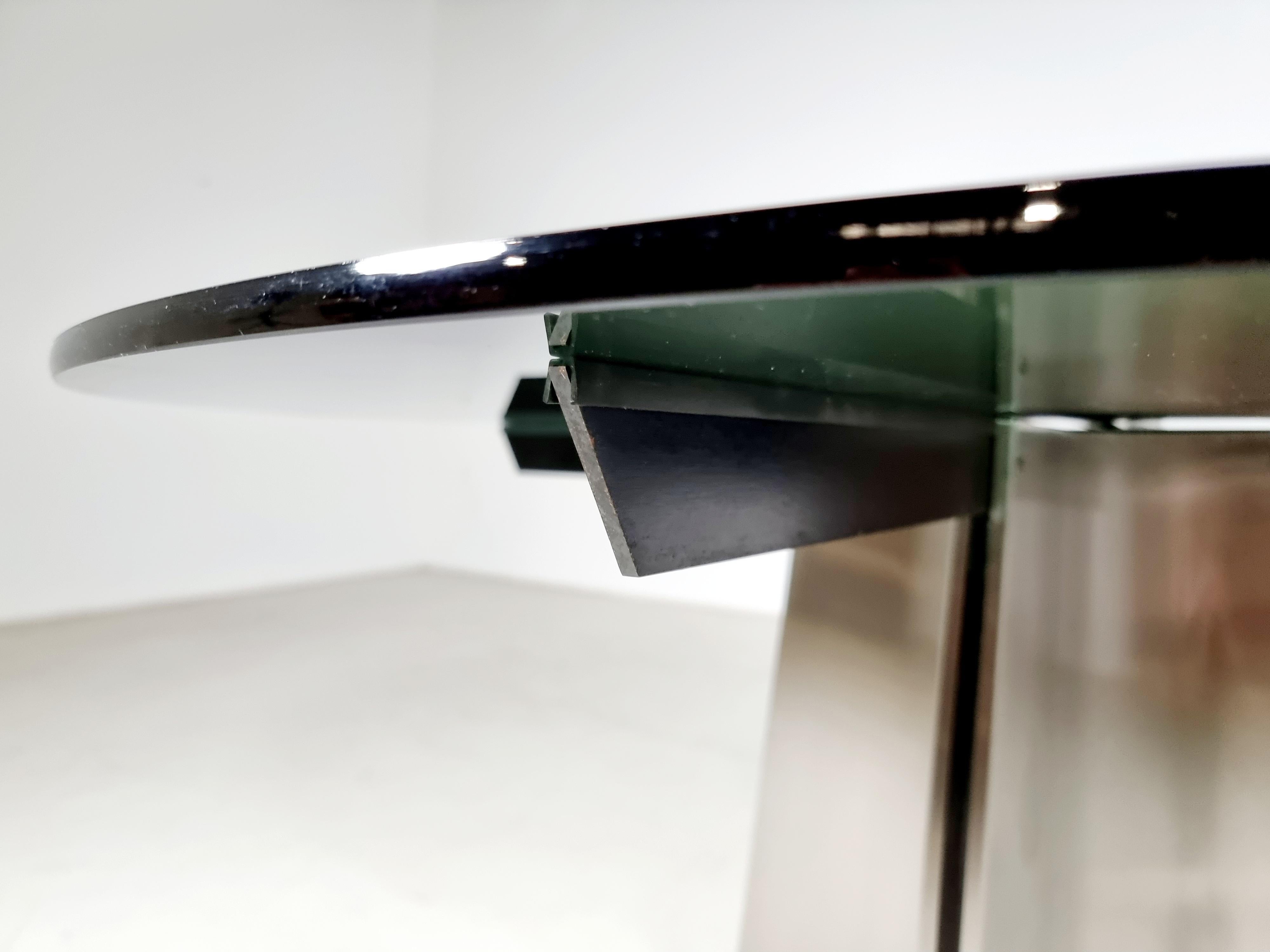 Late 20th Century Luigi Saccardo for Armet Pedestal Round Dining Table, 1970, Italy