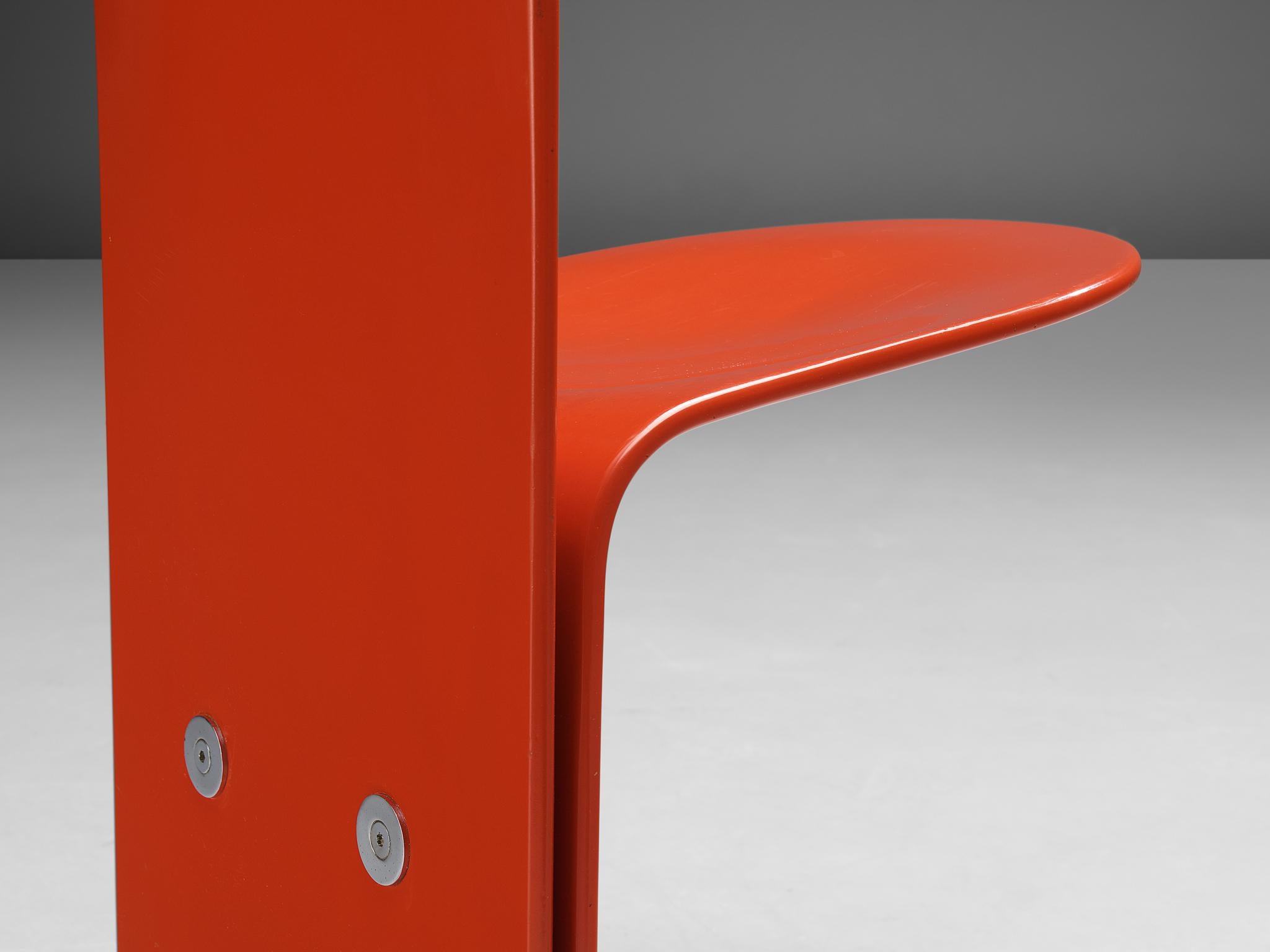 Luigi Saccardo für Arrmet: Stuhl „Pelicano“ aus rotem Sperrholz im Angebot 3