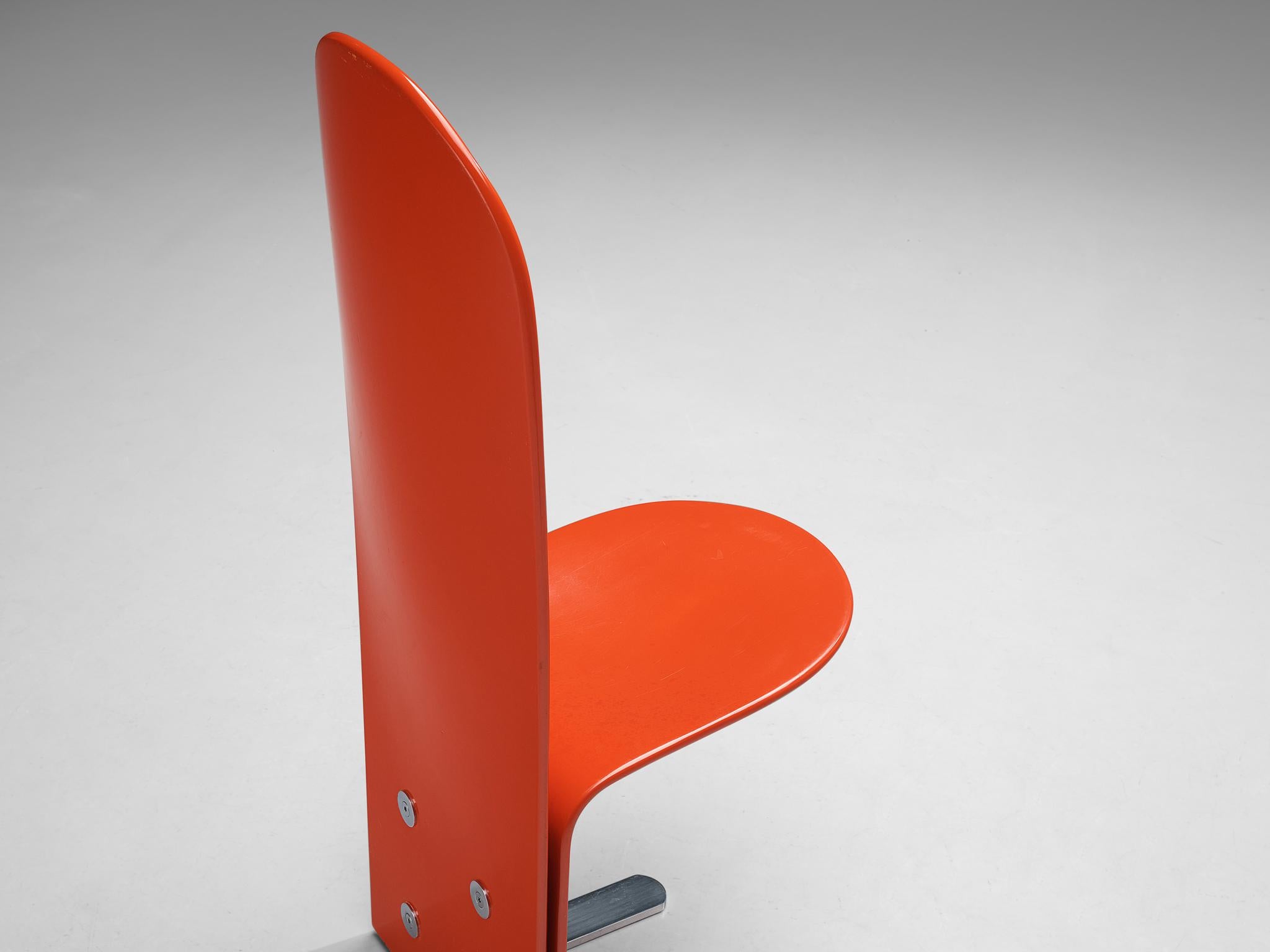 Luigi Saccardo für Arrmet: Stuhl „Pelicano“ aus rotem Sperrholz im Angebot 1