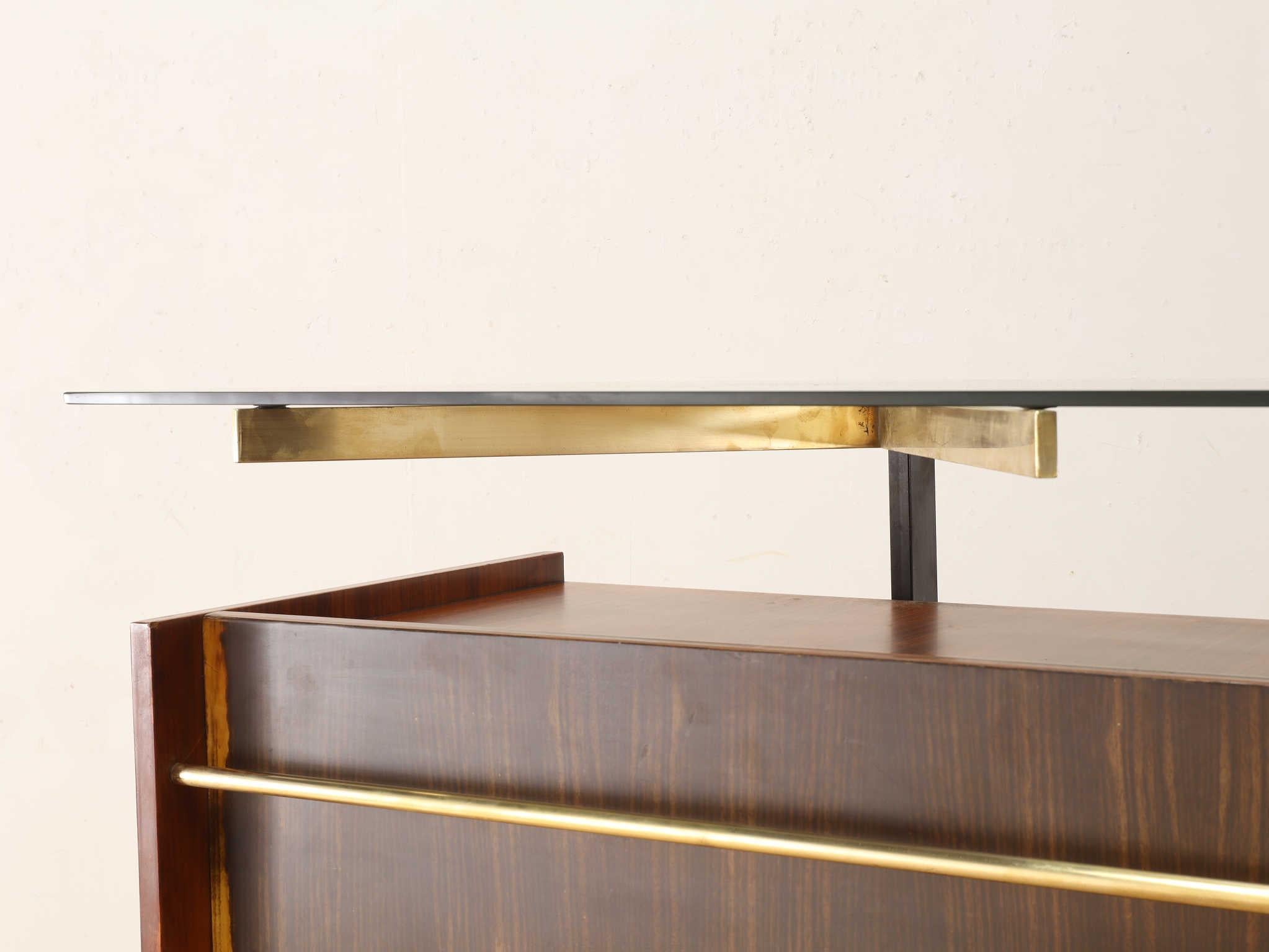 Mid-20th Century Luigi Scremin For La Permanente Mobili Cantu Bar Counter With Stools 1960's For Sale