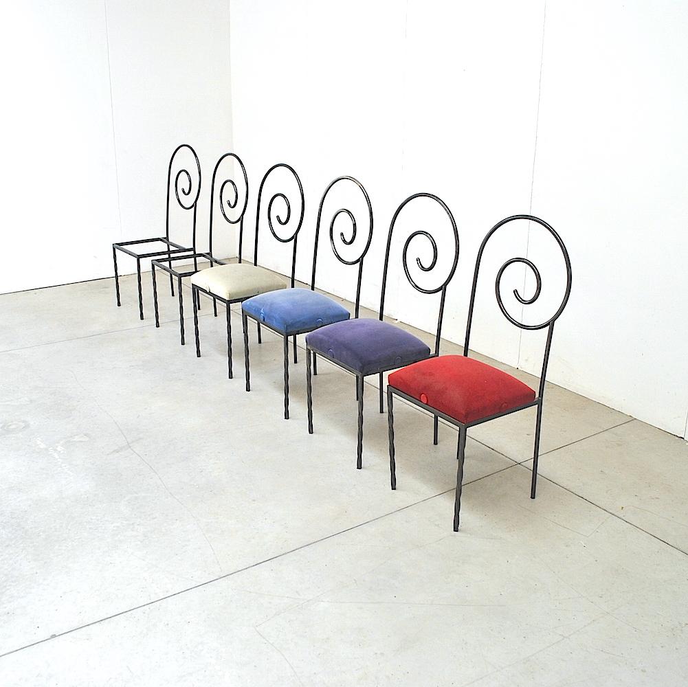 Ensemble de six chaises de 1984 du designer italien Luigi Serafini pour Sawary & Moroni modèle Suspiral.