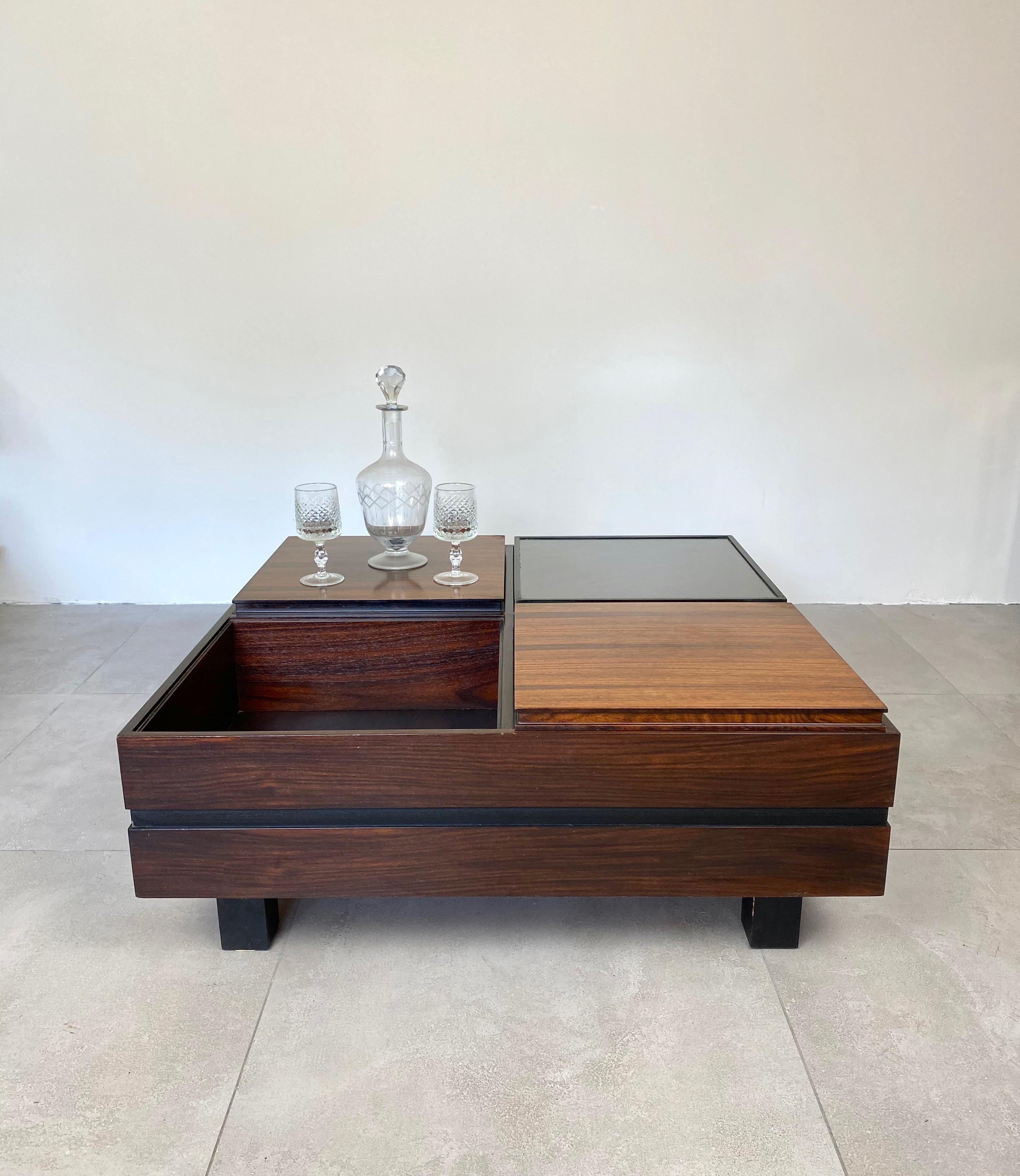 Mid-20th Century Luigi Sormani Square Modular Coffee Table in Wood, Italy, 1960s For Sale