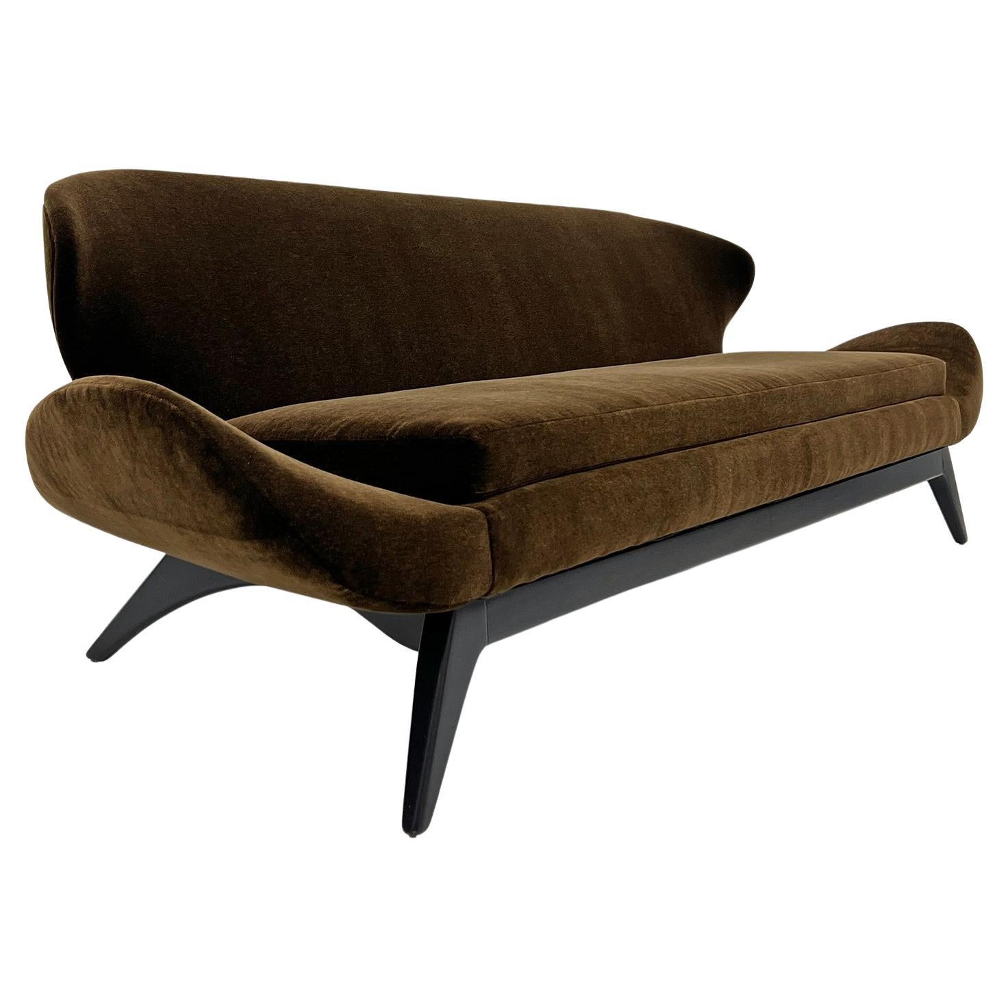 Luigi Tiengo Sofá nº 500-13 de mohair chocolate para Cimon Montreal, años 60 Moderno de mediados de siglo en venta