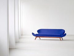 Luigi Tiengo Sofa in Nussbaum und Blau Raf Simons Stoff für Cimon Montréal, 1963