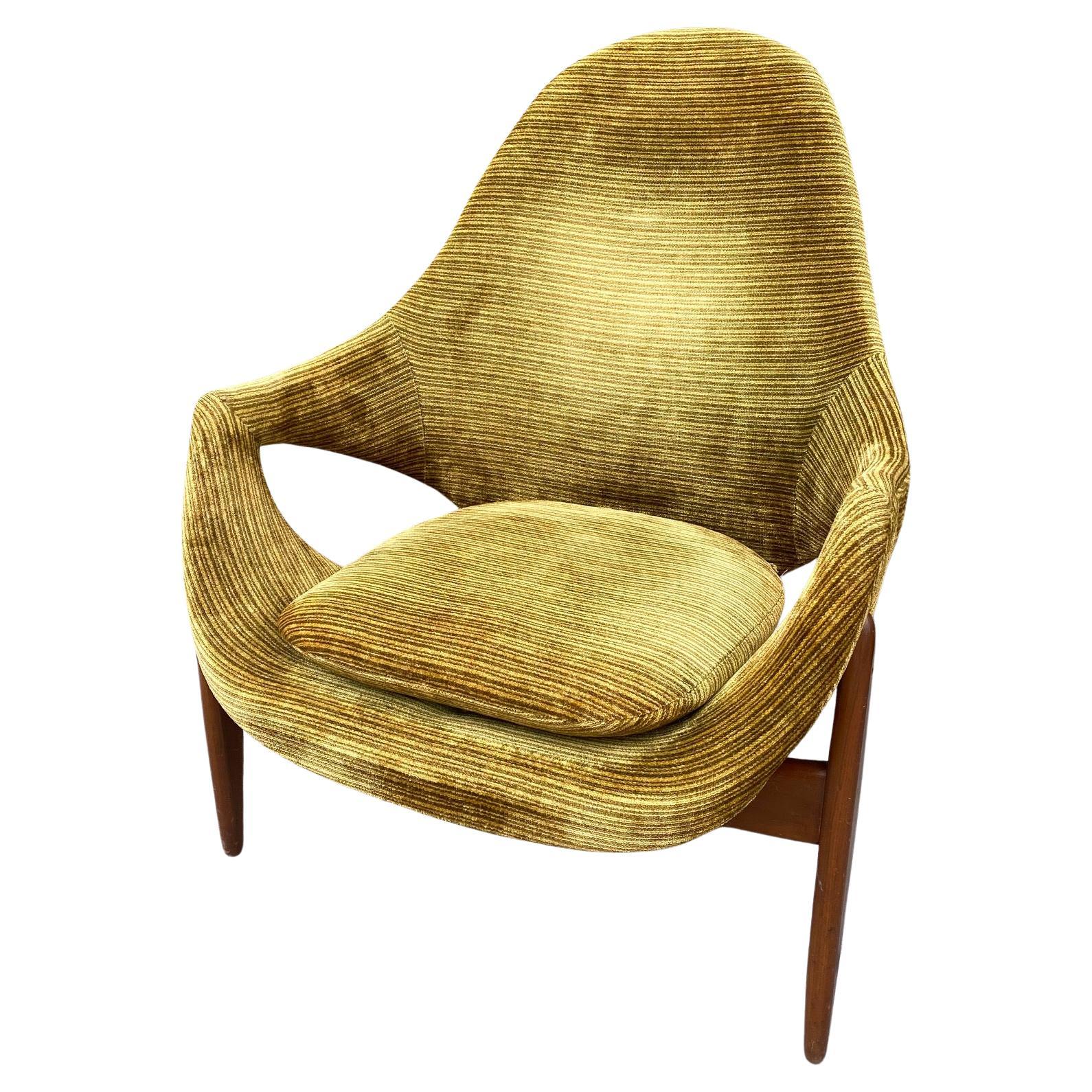 Luigi Tiengo Walnut Lounge Chair For Cimon