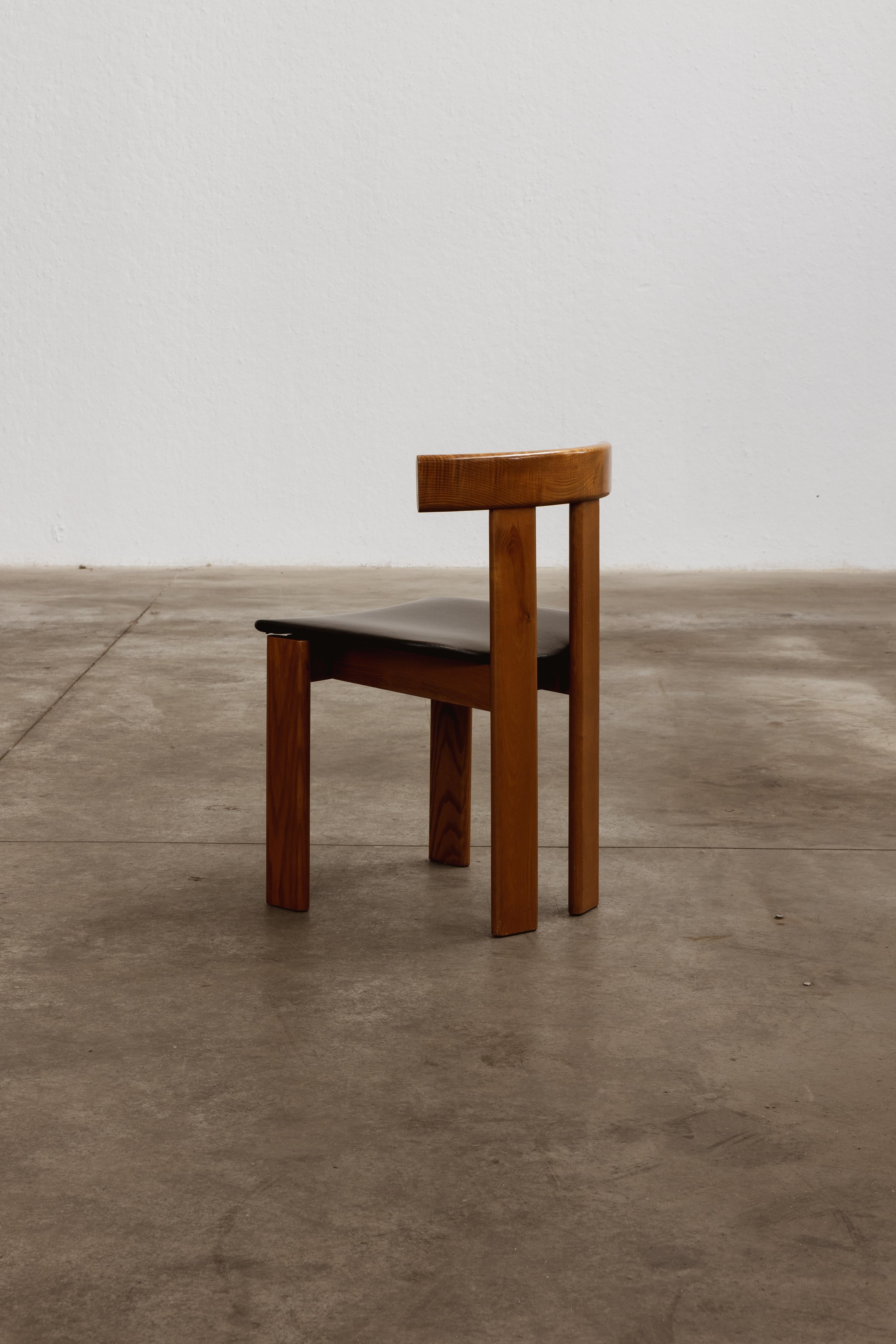 Luigi Vaghi Dining Chair for Former, Black Leather, 1968 For Sale 5