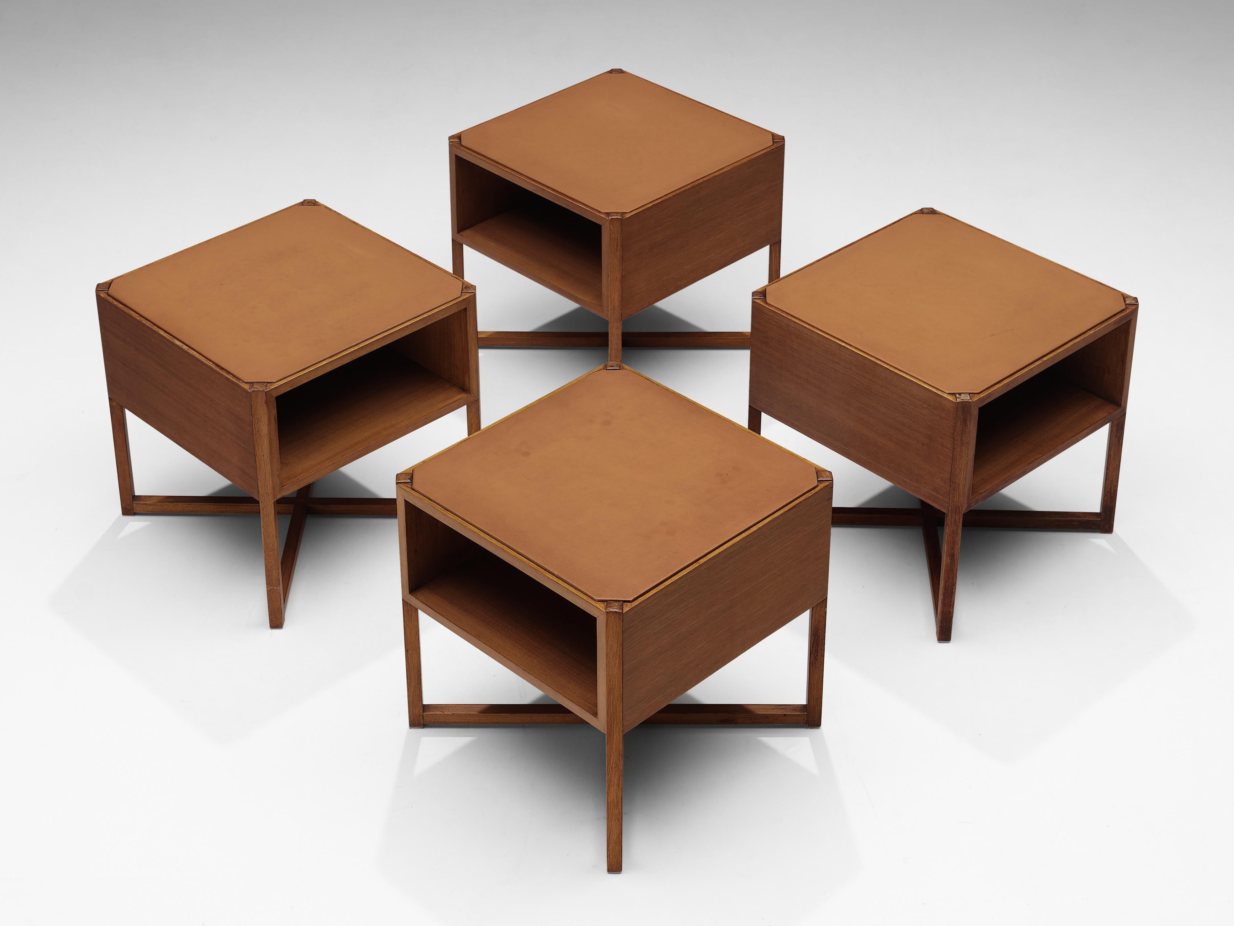 Mid-Century Modern Luigi Vaghi for Alfredo Borghi Cantù Set of Four Modular Coffee Tables