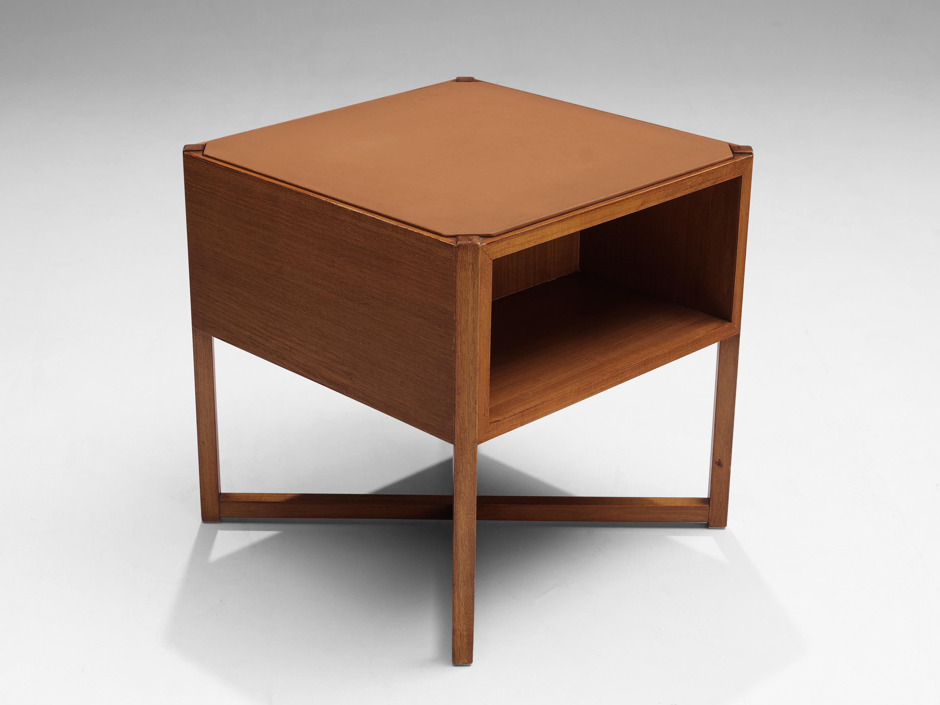 Luigi Vaghi for Alfredo Borghi Cantù Set of Four Modular Coffee Tables In Good Condition In Waalwijk, NL